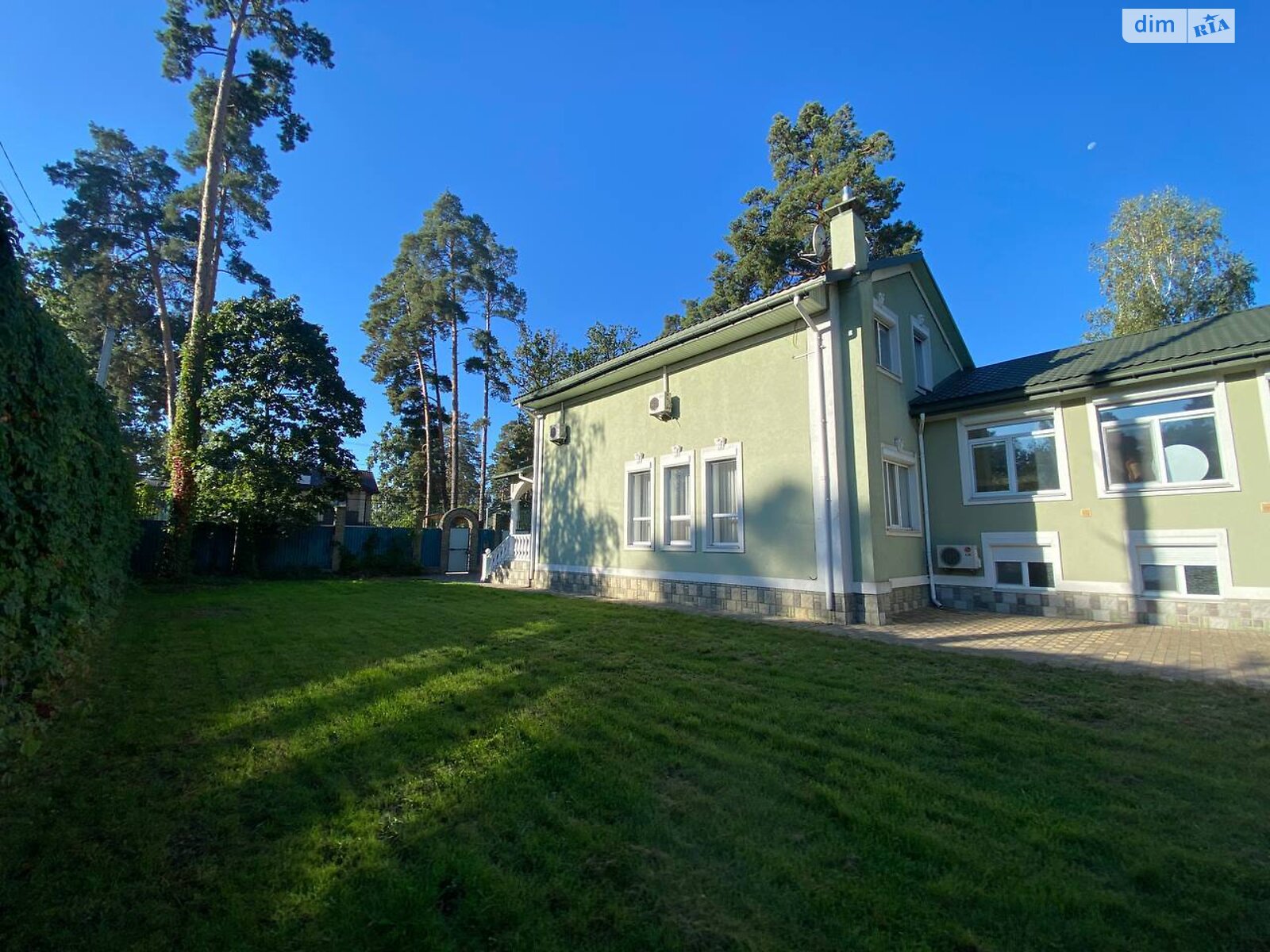 двухэтажный дом, 450 кв. м, кирпич. Продажа в Буче фото 1 двухэтажный дом, 450 кв. м, кирпич. Продажа в Буче фото 1