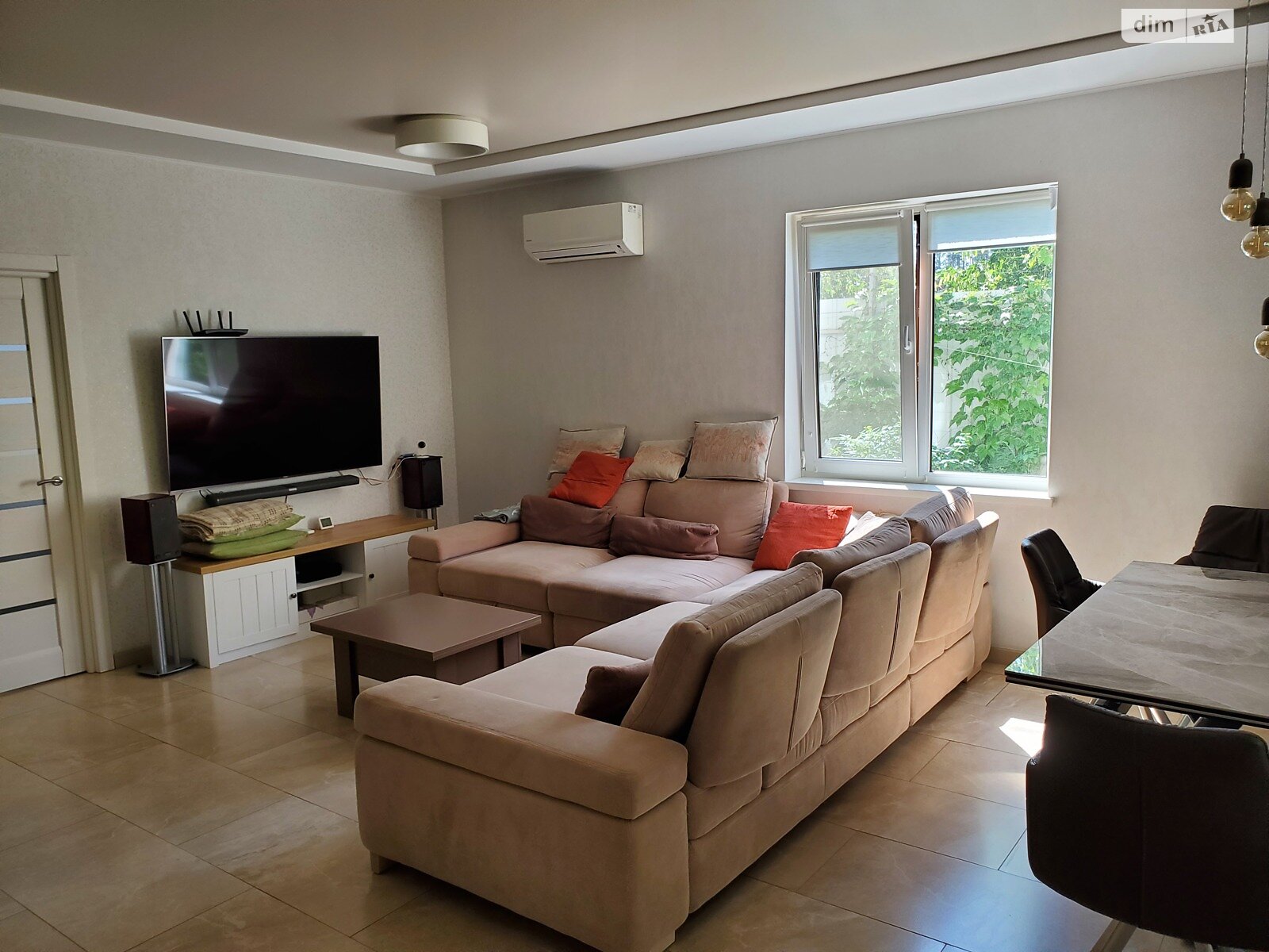двоповерховий будинок з балконом, 200.6 кв. м, цегла. Продаж у Бучі фото 1 двоповерховий будинок з балконом, 200.6 кв. м, цегла. Продаж у Бучі фото 1