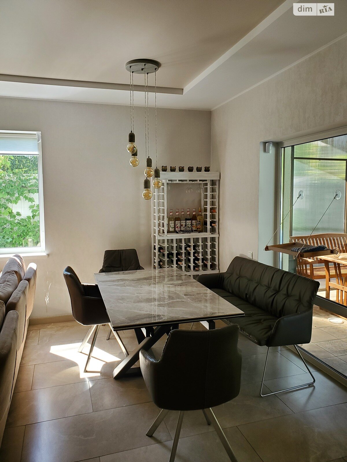 двоповерховий будинок з балконом, 200.6 кв. м, цегла. Продаж у Бучі фото 1 двоповерховий будинок з балконом, 200.6 кв. м, цегла. Продаж у Бучі фото 1