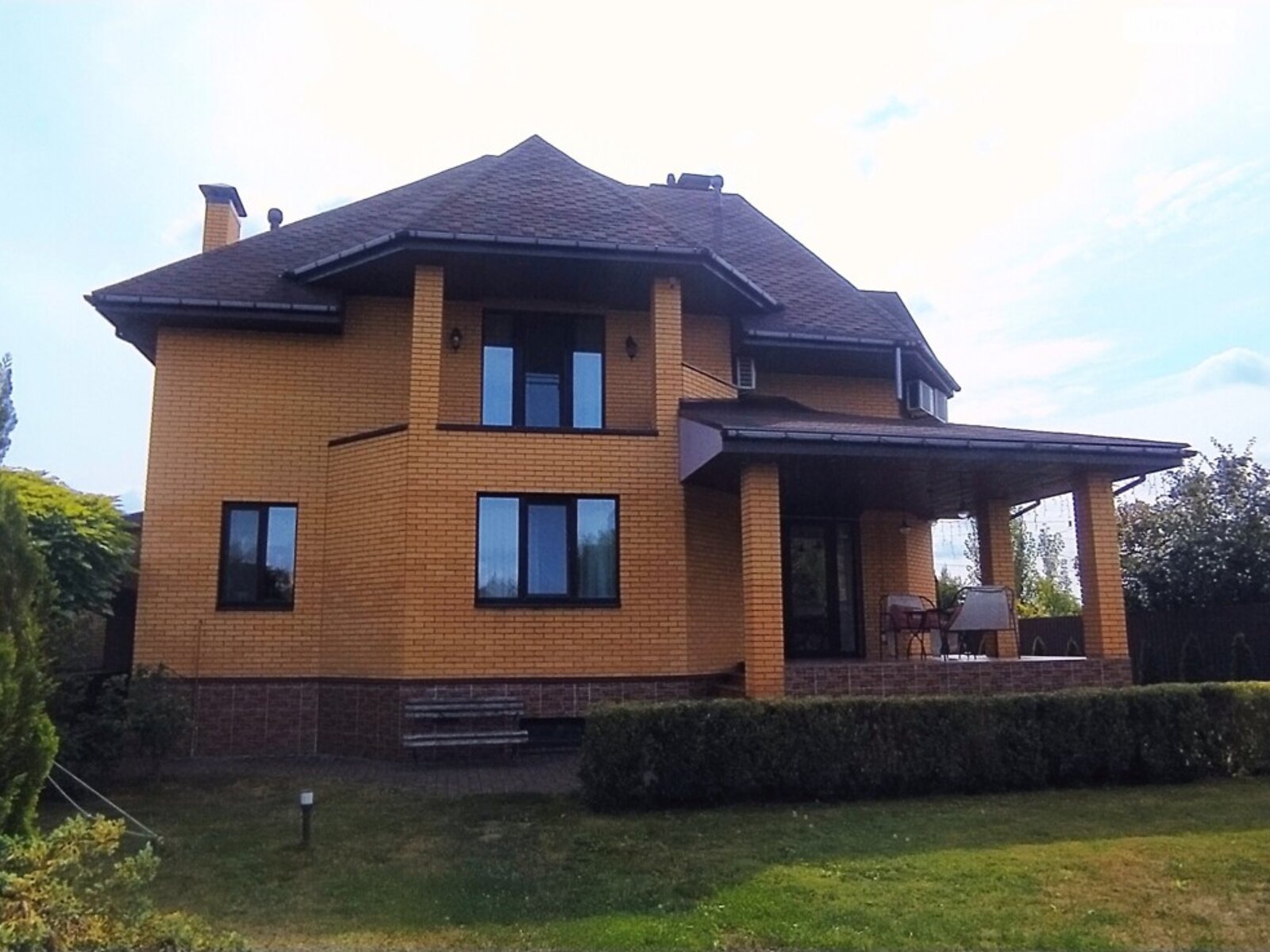 триповерховий будинок з гаражем, 313.8 кв. м, цегла. Продаж у Бучі фото 1 триповерховий будинок з гаражем, 313.8 кв. м, цегла. Продаж у Бучі фото 1