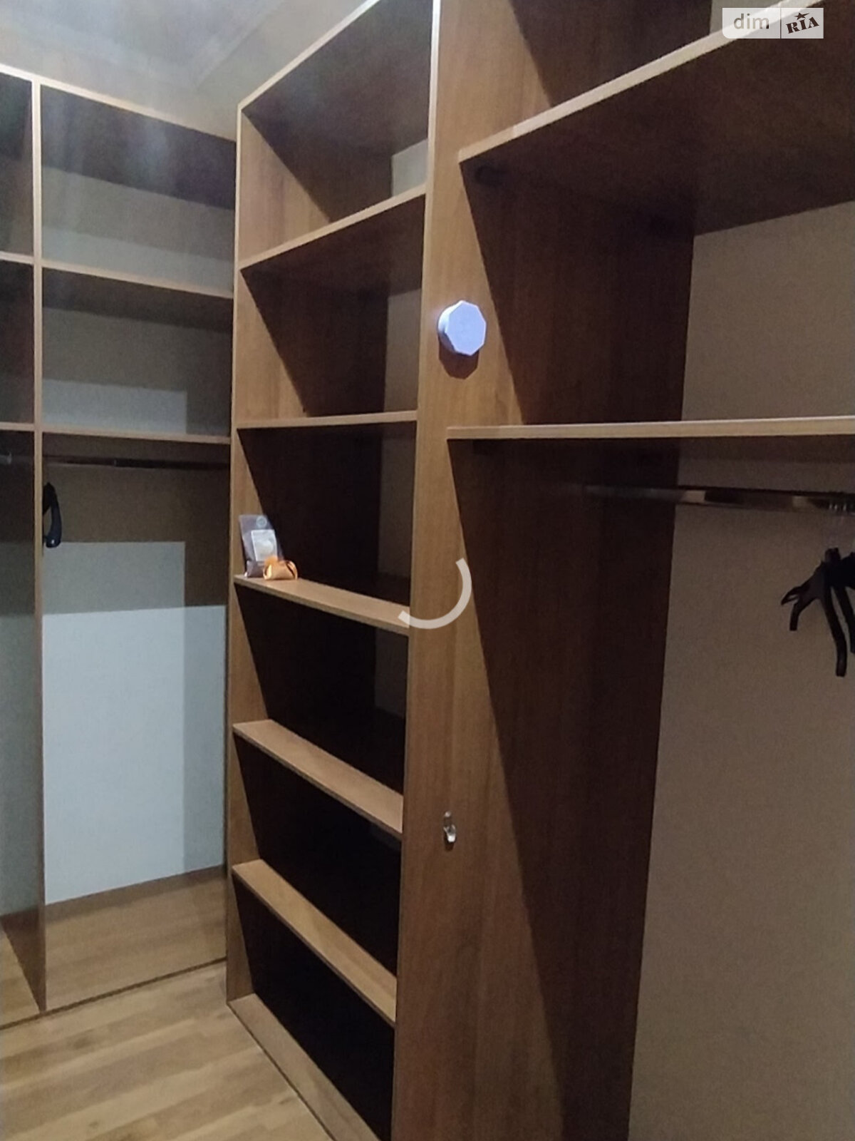 триповерховий будинок з гаражем, 313.8 кв. м, цегла. Продаж у Бучі фото 1 триповерховий будинок з гаражем, 313.8 кв. м, цегла. Продаж у Бучі фото 1