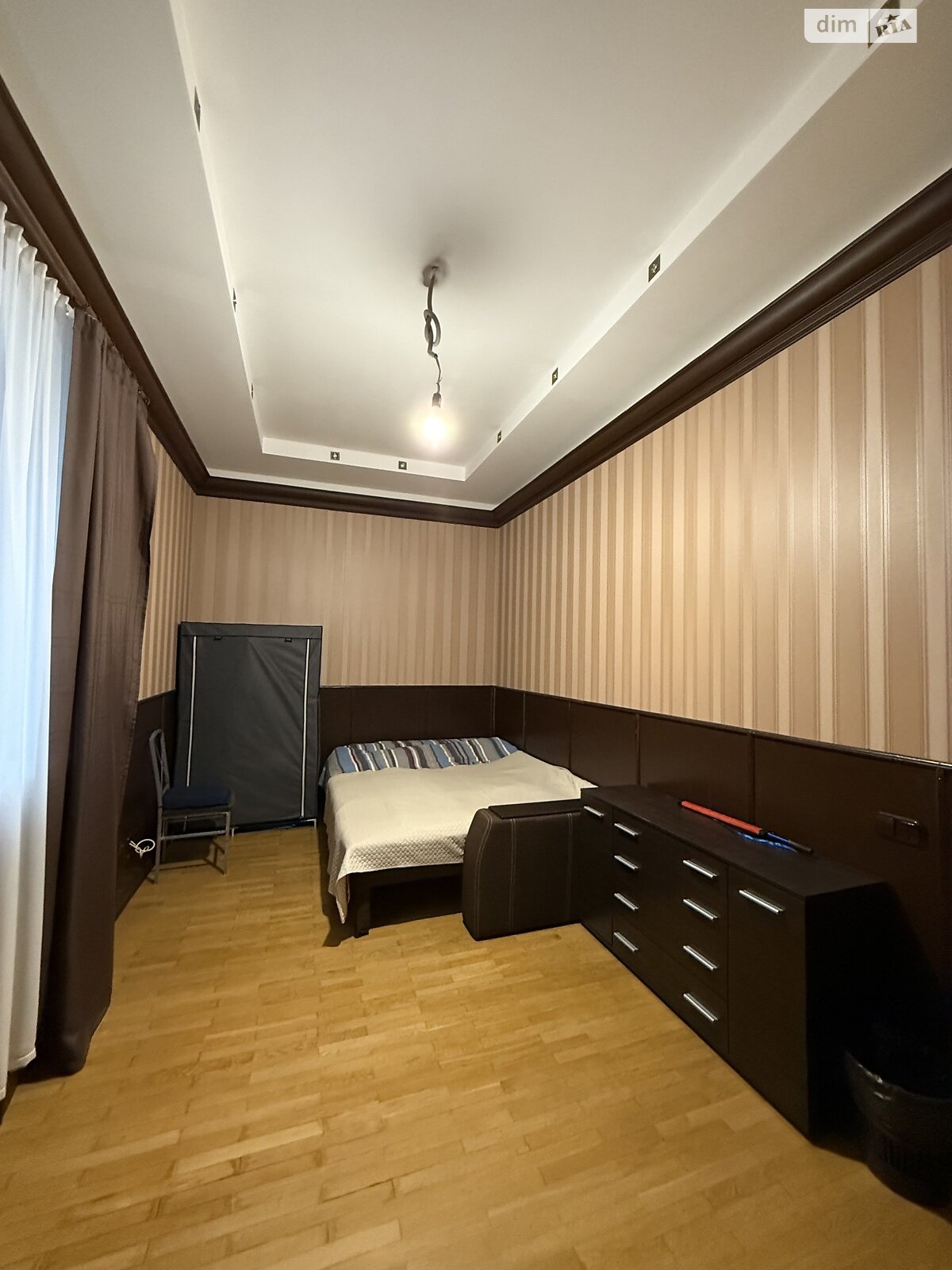 трехэтажный дом с верандой, 326.3 кв. м, кирпич. Продажа в Буче фото 1 трехэтажный дом с верандой, 326.3 кв. м, кирпич. Продажа в Буче фото 1