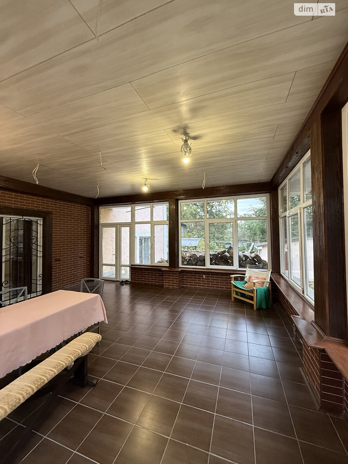 трехэтажный дом с верандой, 326.3 кв. м, кирпич. Продажа в Буче фото 1 трехэтажный дом с верандой, 326.3 кв. м, кирпич. Продажа в Буче фото 1