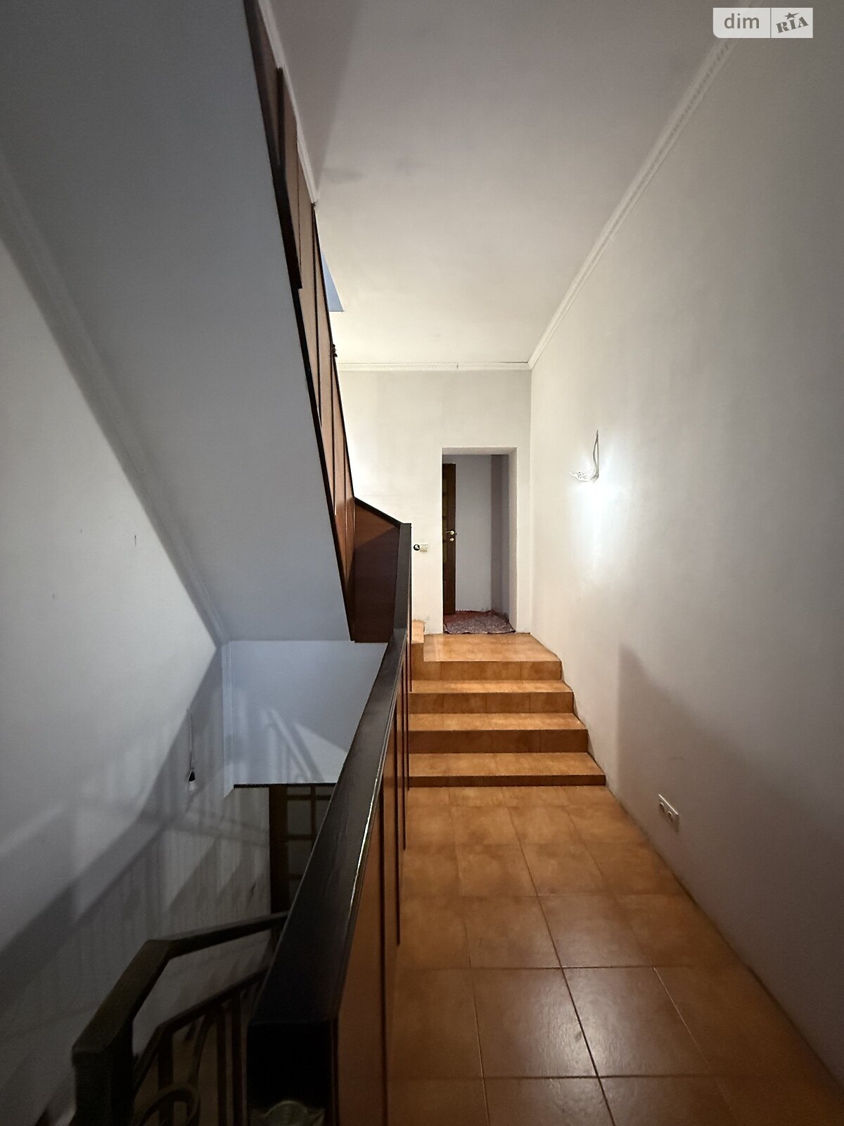 трехэтажный дом с верандой, 326.3 кв. м, кирпич. Продажа в Буче фото 1 трехэтажный дом с верандой, 326.3 кв. м, кирпич. Продажа в Буче фото 1