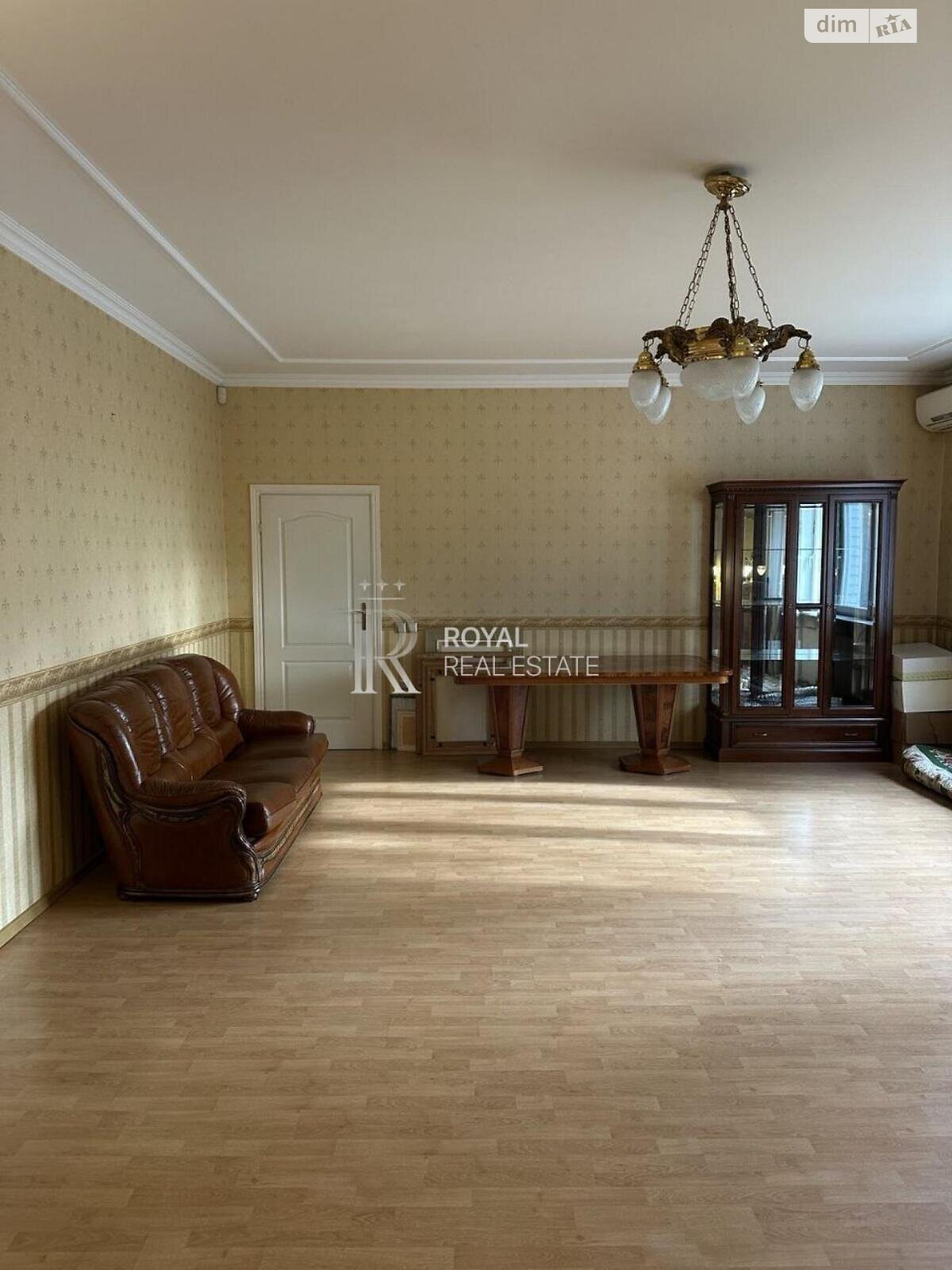 двухэтажный дом с гаражом, 428.9 кв. м, кирпич. Продажа в Буче фото 1