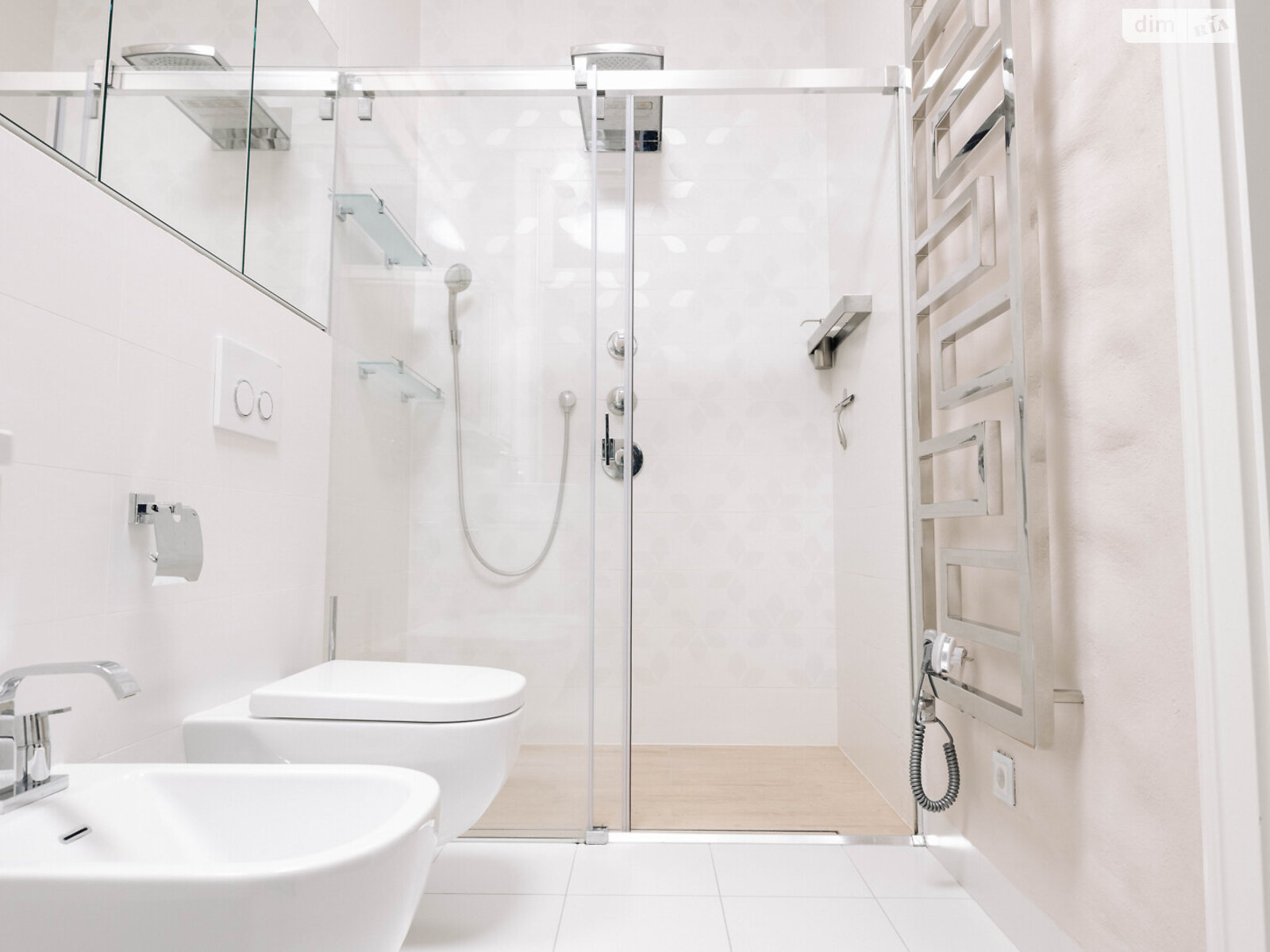 двоповерховий будинок з опаленням, 434.5 кв. м, брус. Продаж у Бучі фото 1 двоповерховий будинок з опаленням, 434.5 кв. м, брус. Продаж у Бучі фото 1
