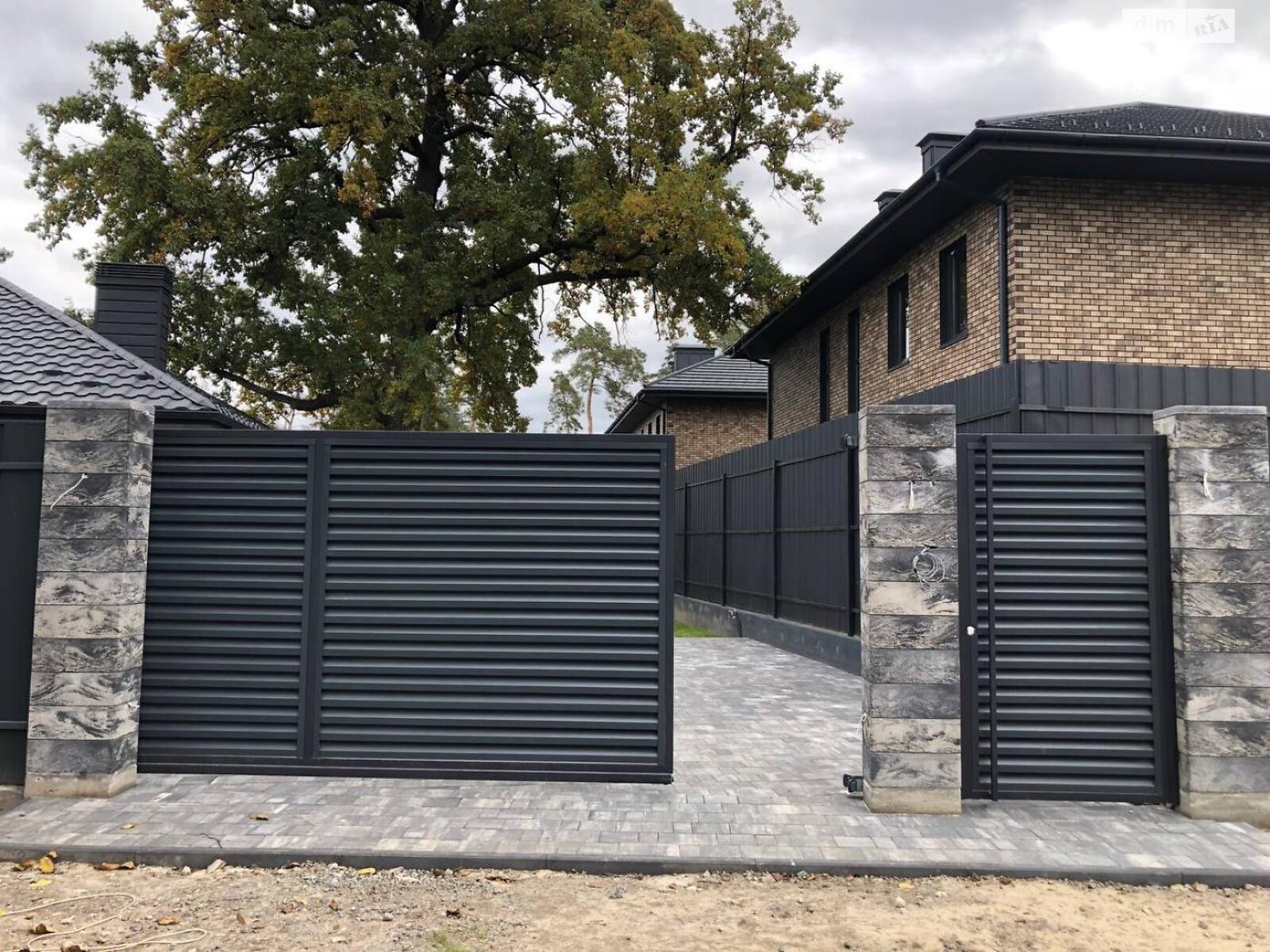 одноэтажный дом, 120 кв. м, кирпич. Продажа в Буче фото 1 одноэтажный дом, 120 кв. м, кирпич. Продажа в Буче фото 1