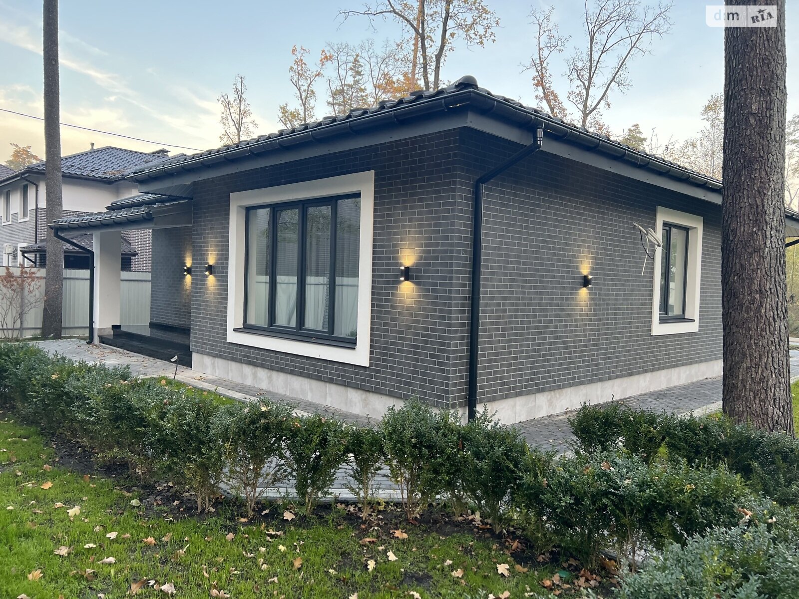 одноповерховий будинок з ремонтом, 105 кв. м, цегла. Продаж у Бучі фото 1 одноповерховий будинок з ремонтом, 105 кв. м, цегла. Продаж у Бучі фото 1