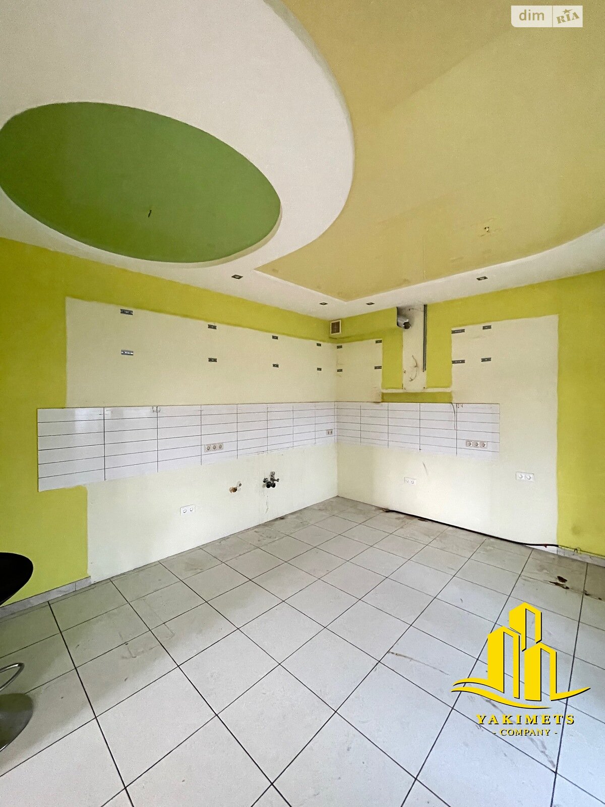 трехэтажный дом с верандой, 424 кв. м, газобетон. Продажа в Буче фото 1