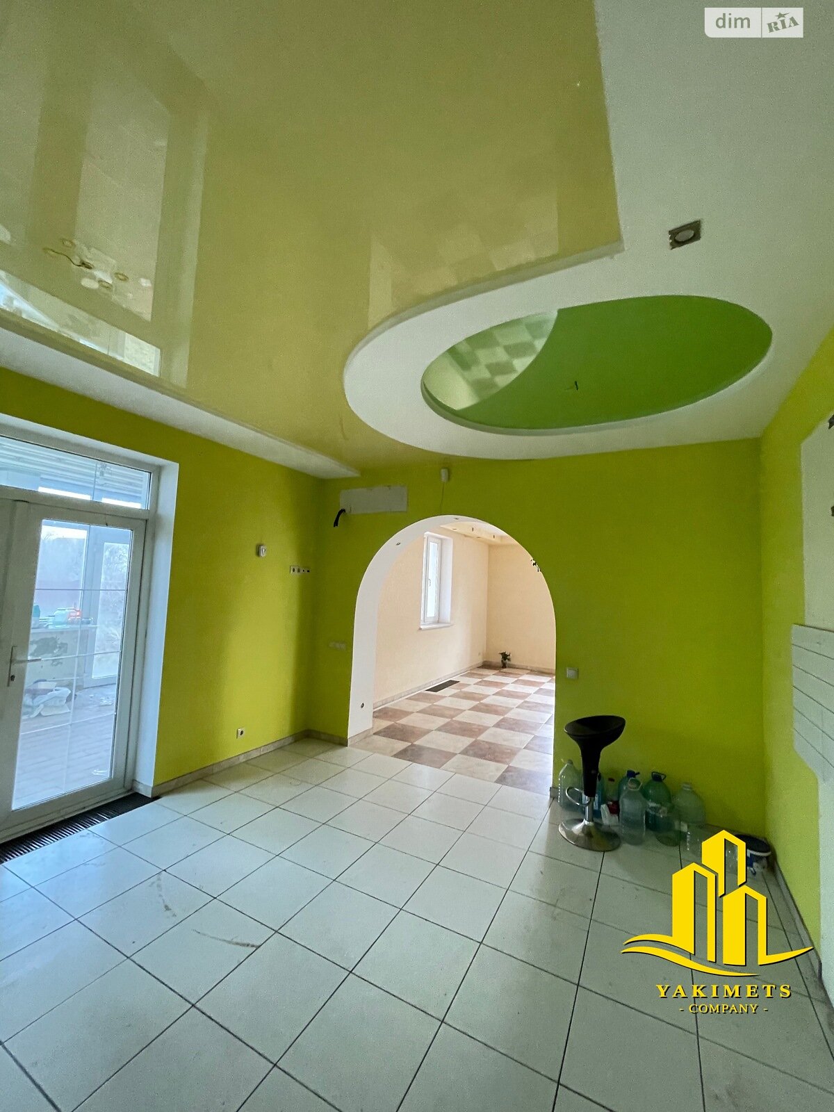 трехэтажный дом с верандой, 424 кв. м, газобетон. Продажа в Буче фото 1