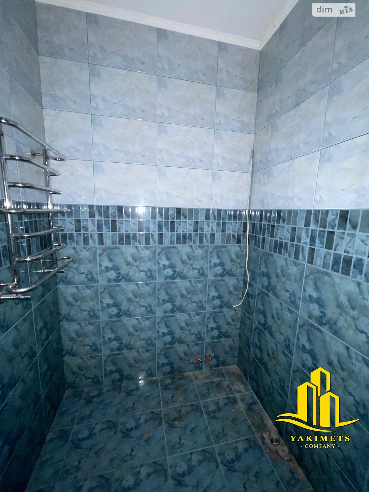 трехэтажный дом с верандой, 424 кв. м, газобетон. Продажа в Буче фото 1