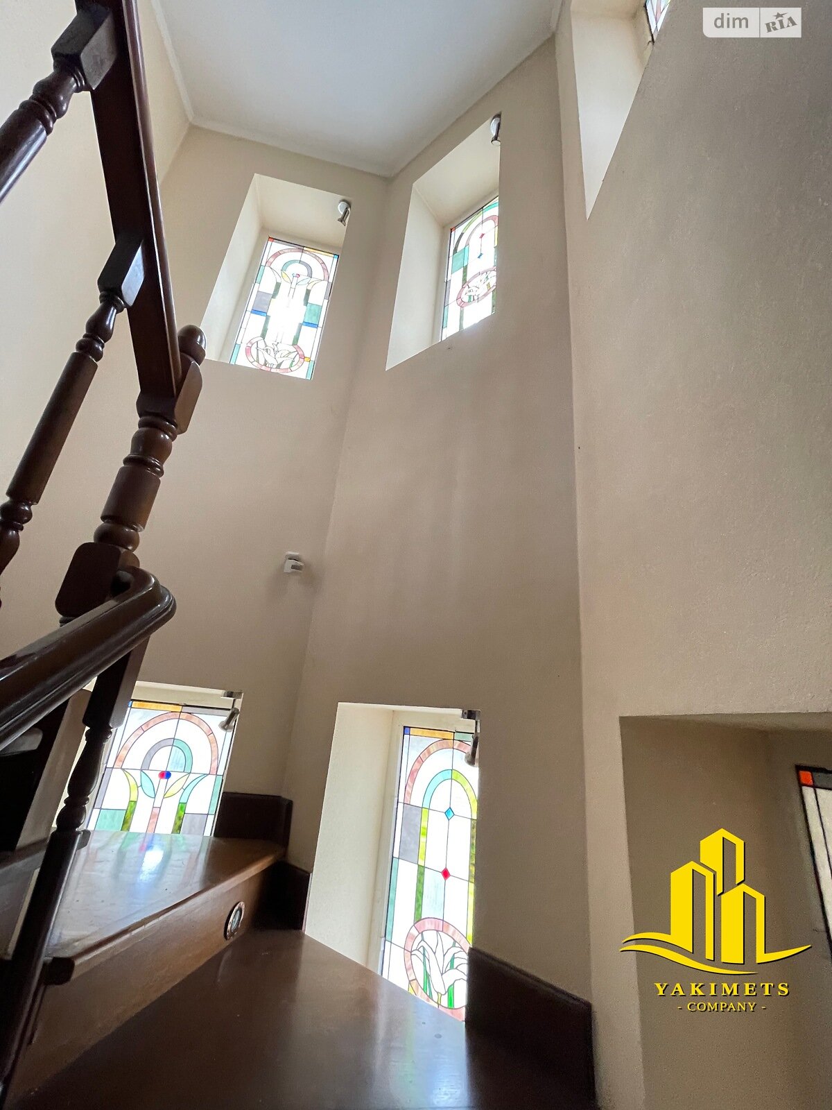 трехэтажный дом с верандой, 424 кв. м, газобетон. Продажа в Буче фото 1