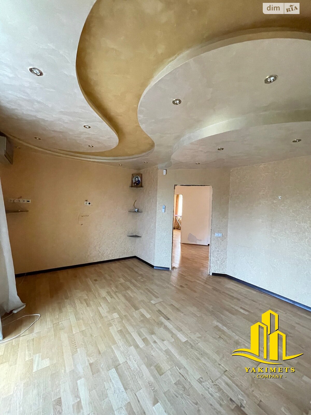 трехэтажный дом с верандой, 424 кв. м, газобетон. Продажа в Буче фото 1