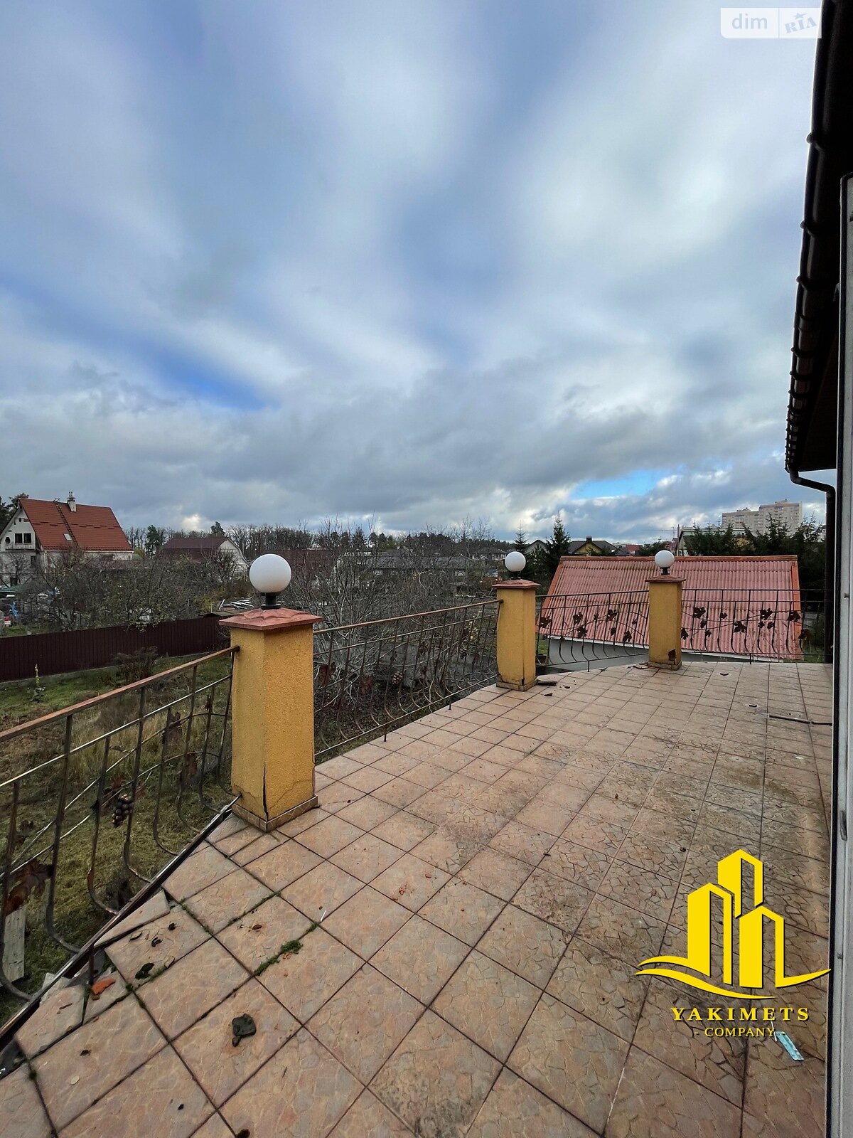 трехэтажный дом с верандой, 424 кв. м, газобетон. Продажа в Буче фото 1