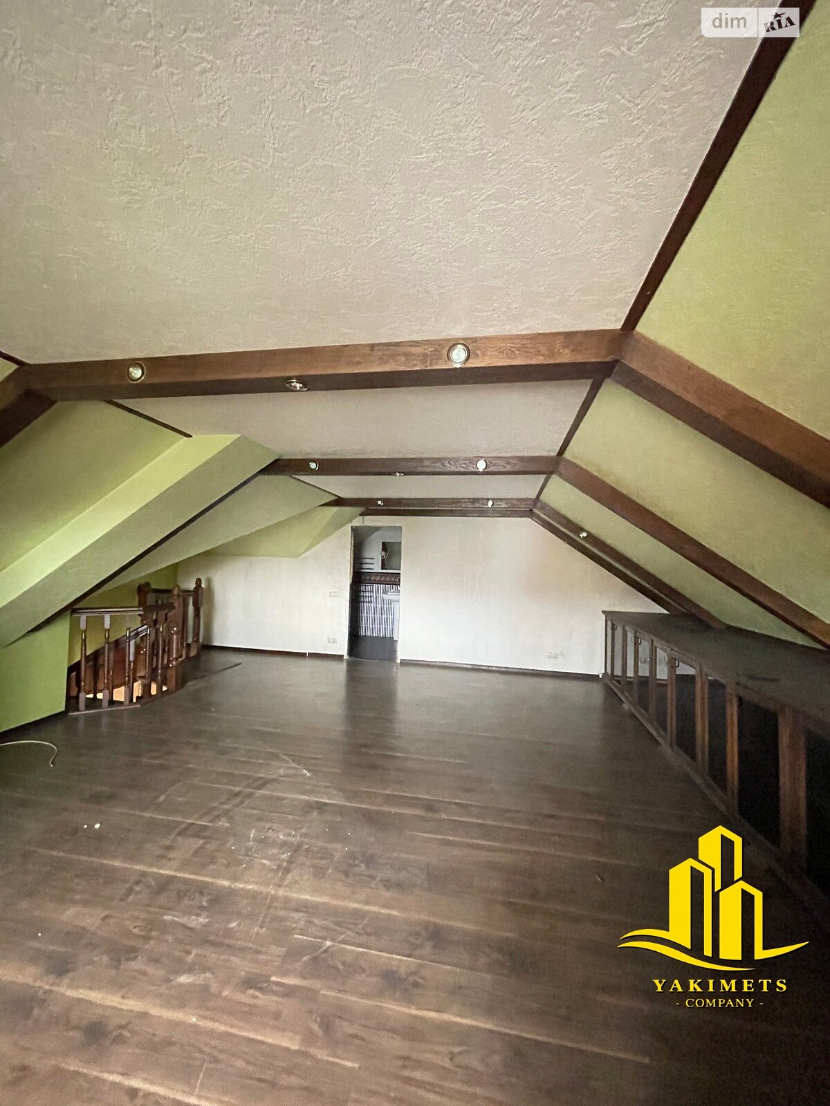 трехэтажный дом с верандой, 424 кв. м, газобетон. Продажа в Буче фото 1