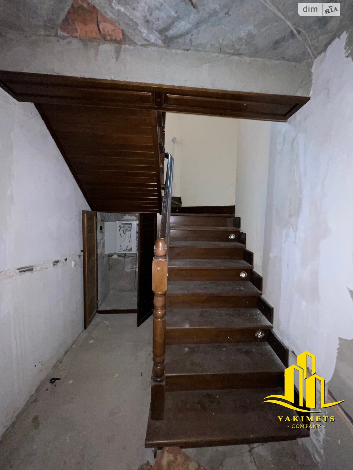 трехэтажный дом с верандой, 424 кв. м, газобетон. Продажа в Буче фото 1