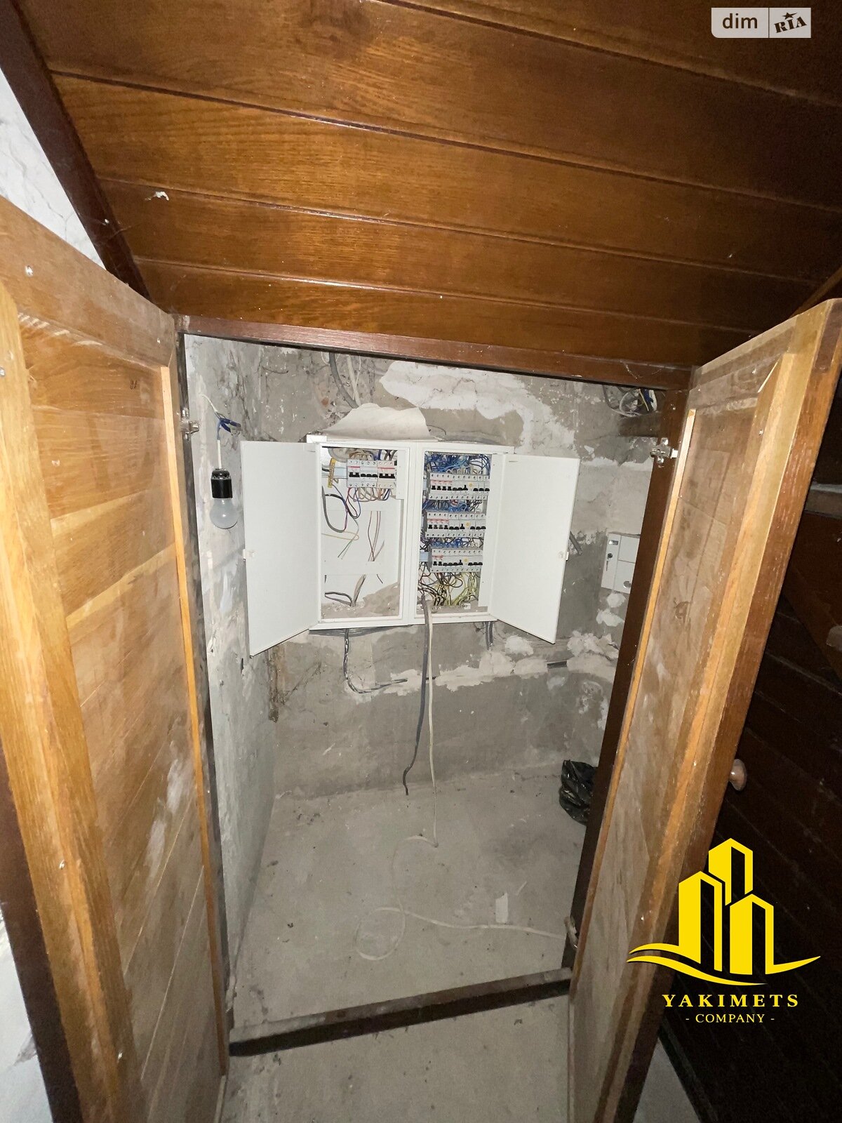 трехэтажный дом с верандой, 424 кв. м, газобетон. Продажа в Буче фото 1