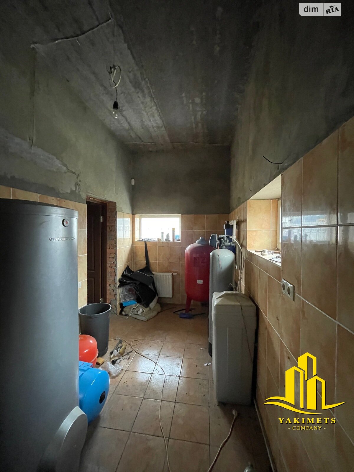 трехэтажный дом с верандой, 424 кв. м, газобетон. Продажа в Буче фото 1