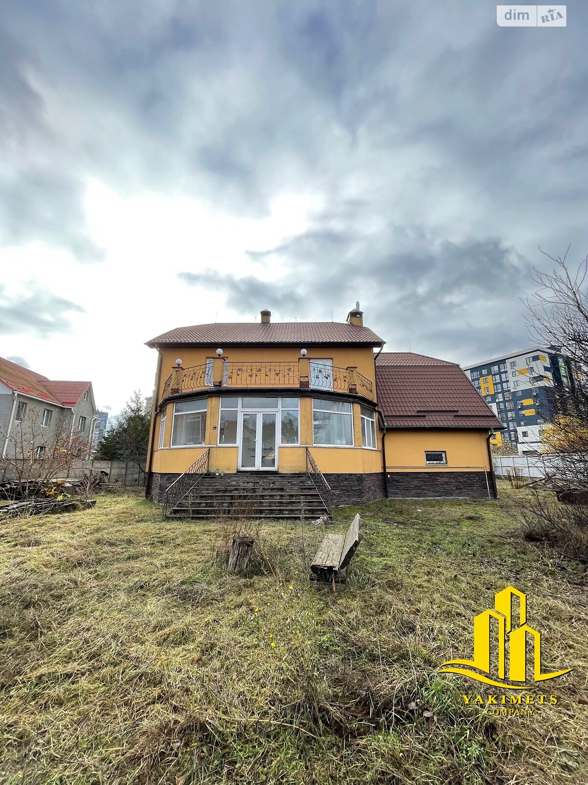 трехэтажный дом с верандой, 424 кв. м, газобетон. Продажа в Буче фото 1