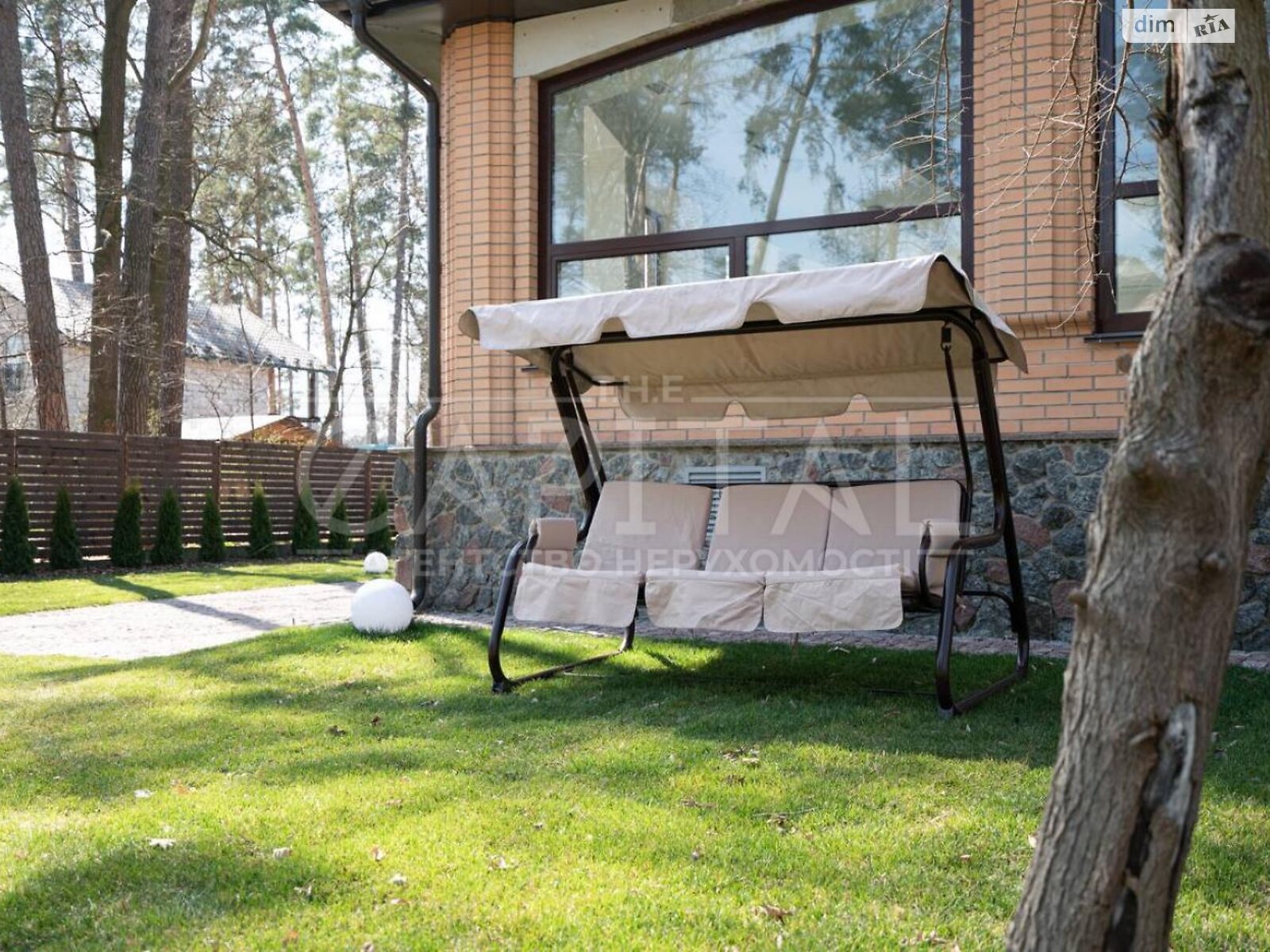 двухэтажный дом с отоплением, 750 кв. м, кирпич. Продажа в Буче фото 1 двухэтажный дом с отоплением, 750 кв. м, кирпич. Продажа в Буче фото 1