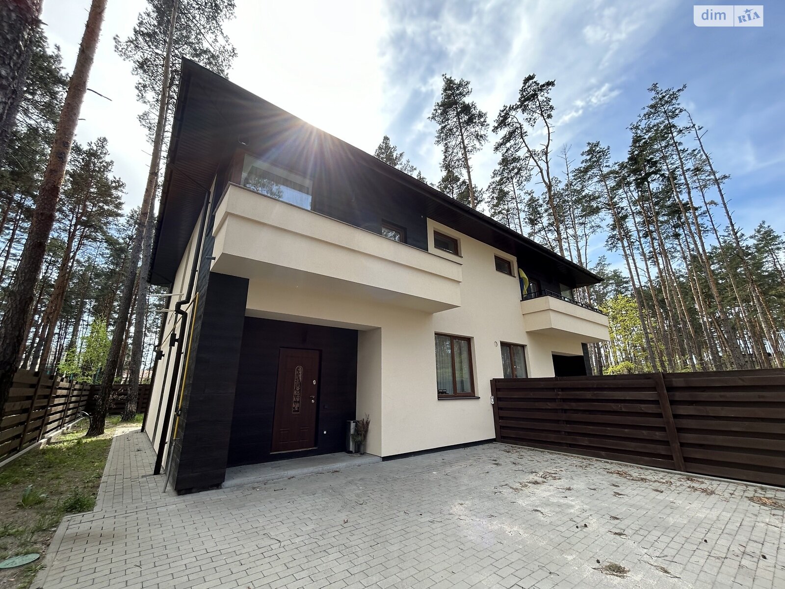 двухэтажный дом с ремонтом, 130 кв. м, кирпич. Продажа в Буче фото 1 двухэтажный дом с ремонтом, 130 кв. м, кирпич. Продажа в Буче фото 1