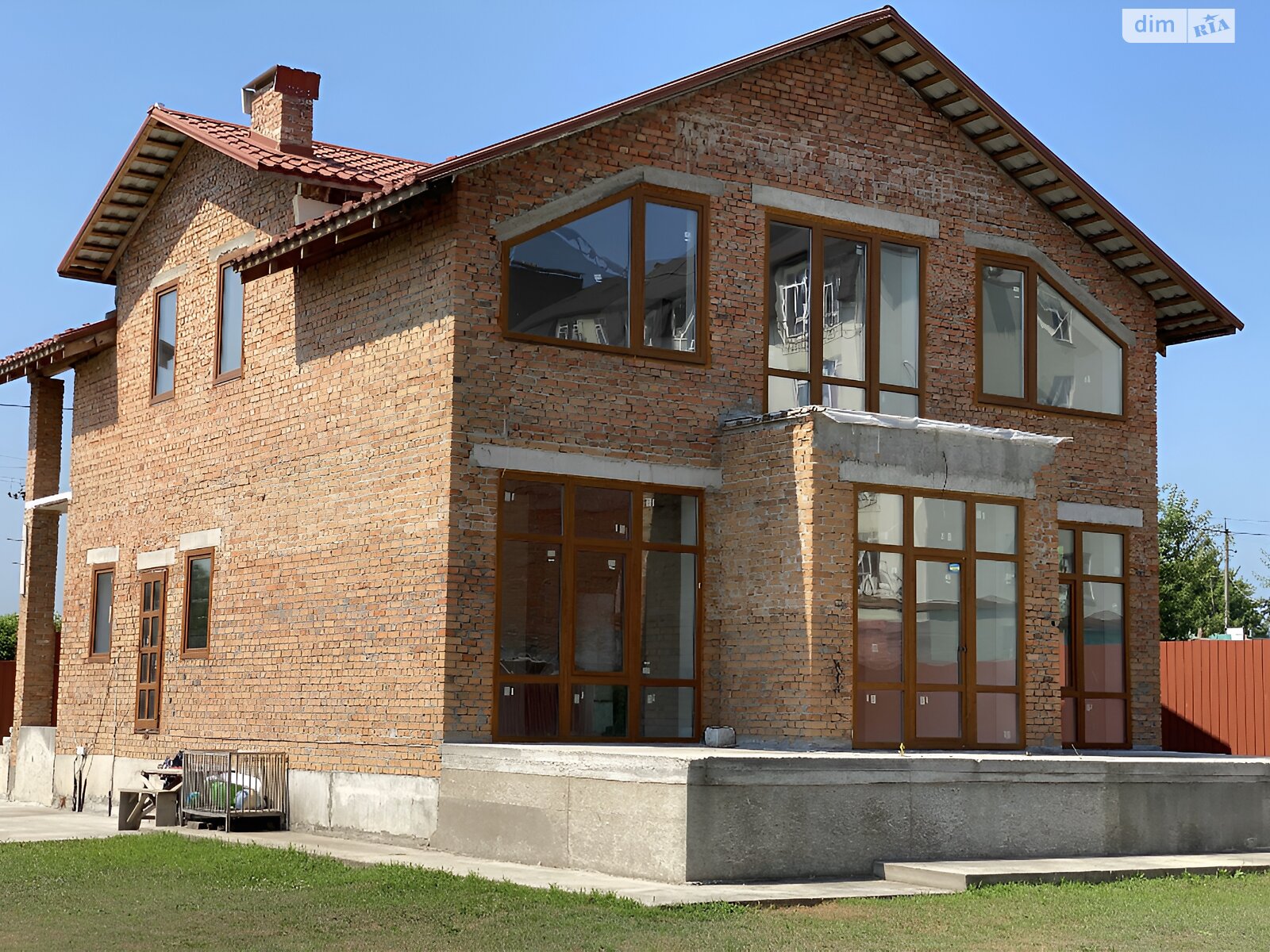 двоповерховий будинок з гаражем, 210 кв. м, цегла. Продаж в Бучі фото 1 двоповерховий будинок з гаражем, 210 кв. м, цегла. Продаж в Бучі фото 1