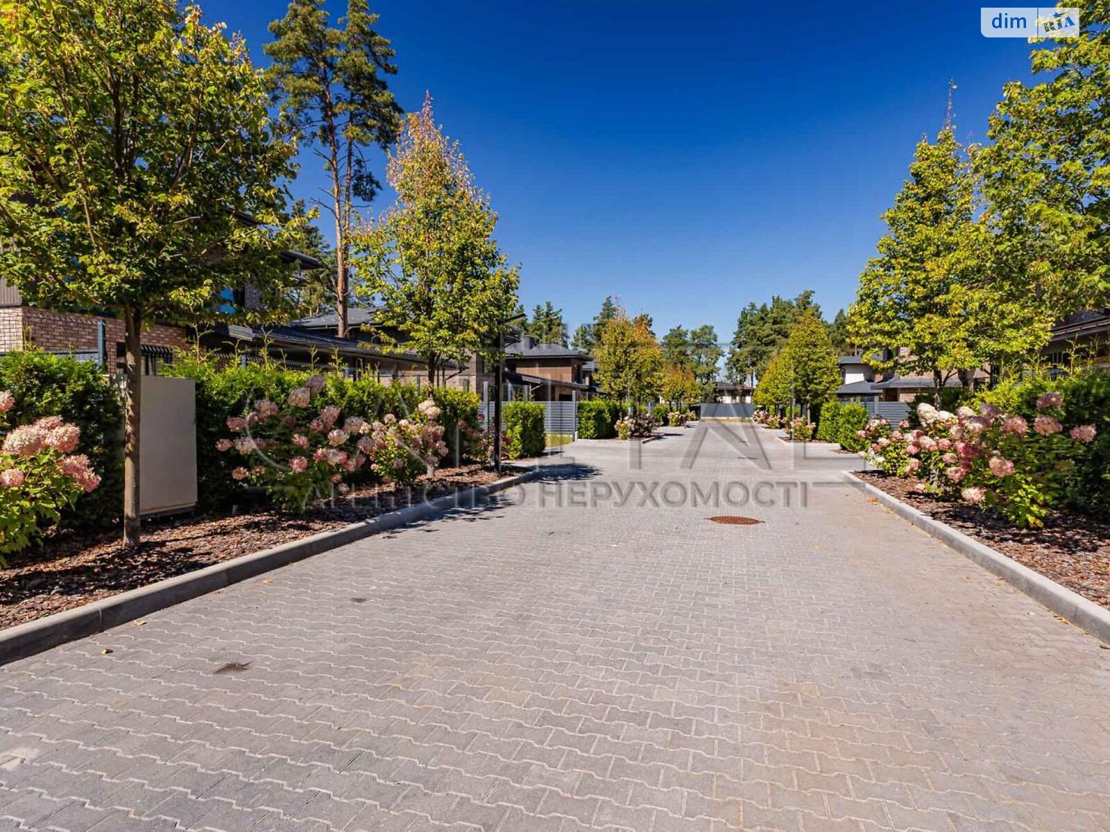 двухэтажный дом с гаражом, 275.47 кв. м, кирпич. Продажа в Буче фото 1