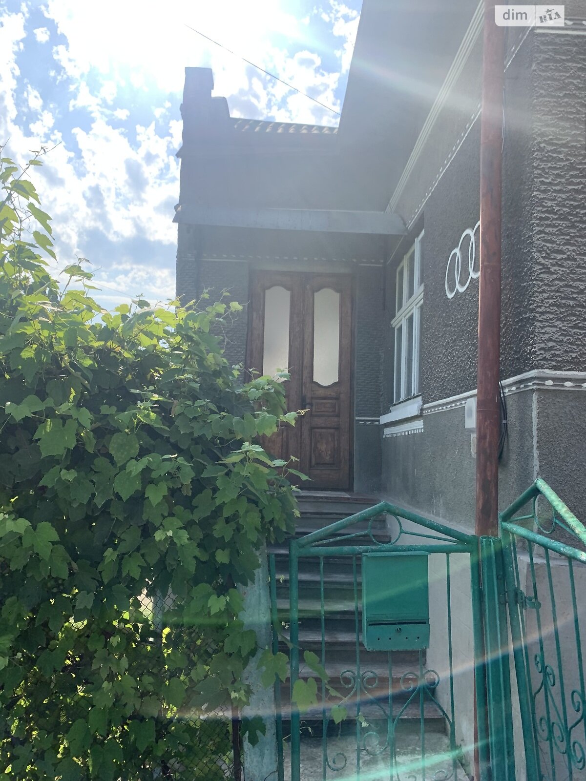 одноповерховий будинок з гаражем, 120 кв. м, інкерманський камінь. Продаж у Бучачі фото 1 одноповерховий будинок з гаражем, 120 кв. м, інкерманський камінь. Продаж у Бучачі фото 1