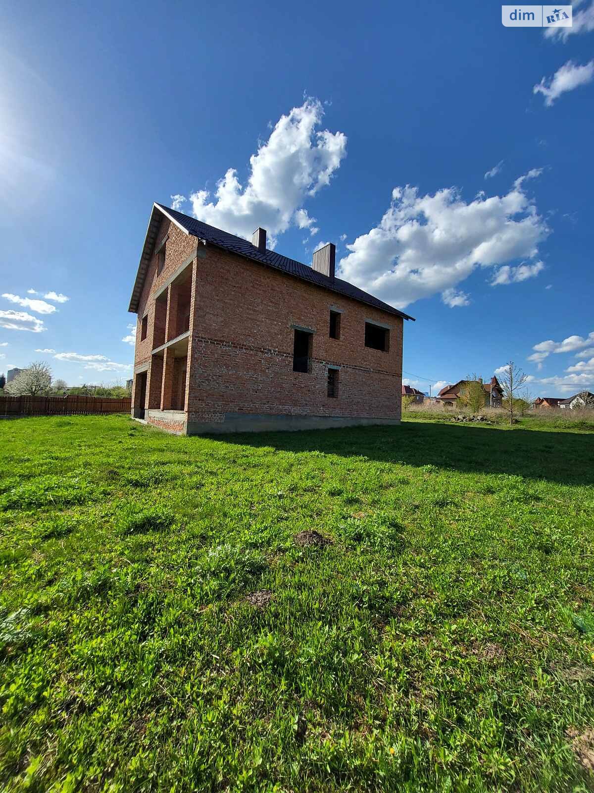 двоповерховий будинок, 277 кв. м, цегла. Продаж у Бучачі фото 1 двоповерховий будинок, 277 кв. м, цегла. Продаж у Бучачі фото 1