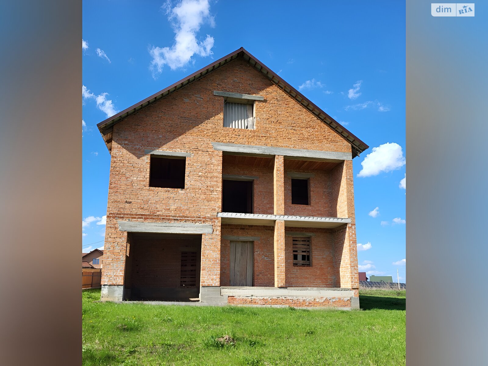 двоповерховий будинок, 277 кв. м, цегла. Продаж у Бучачі фото 1 двоповерховий будинок, 277 кв. м, цегла. Продаж у Бучачі фото 1
