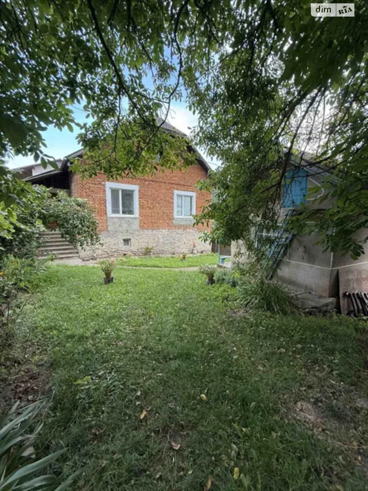 двоповерховий будинок з опаленням, 200 кв. м, цегла. Продаж у Бучачі фото 1 двоповерховий будинок з опаленням, 200 кв. м, цегла. Продаж у Бучачі фото 1