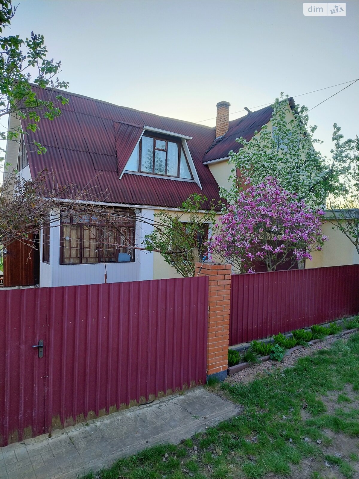 двоповерховий будинок з верандою, 109 кв. м, цегла. Продаж у Буках фото 1 двоповерховий будинок з верандою, 109 кв. м, цегла. Продаж у Буках фото 1