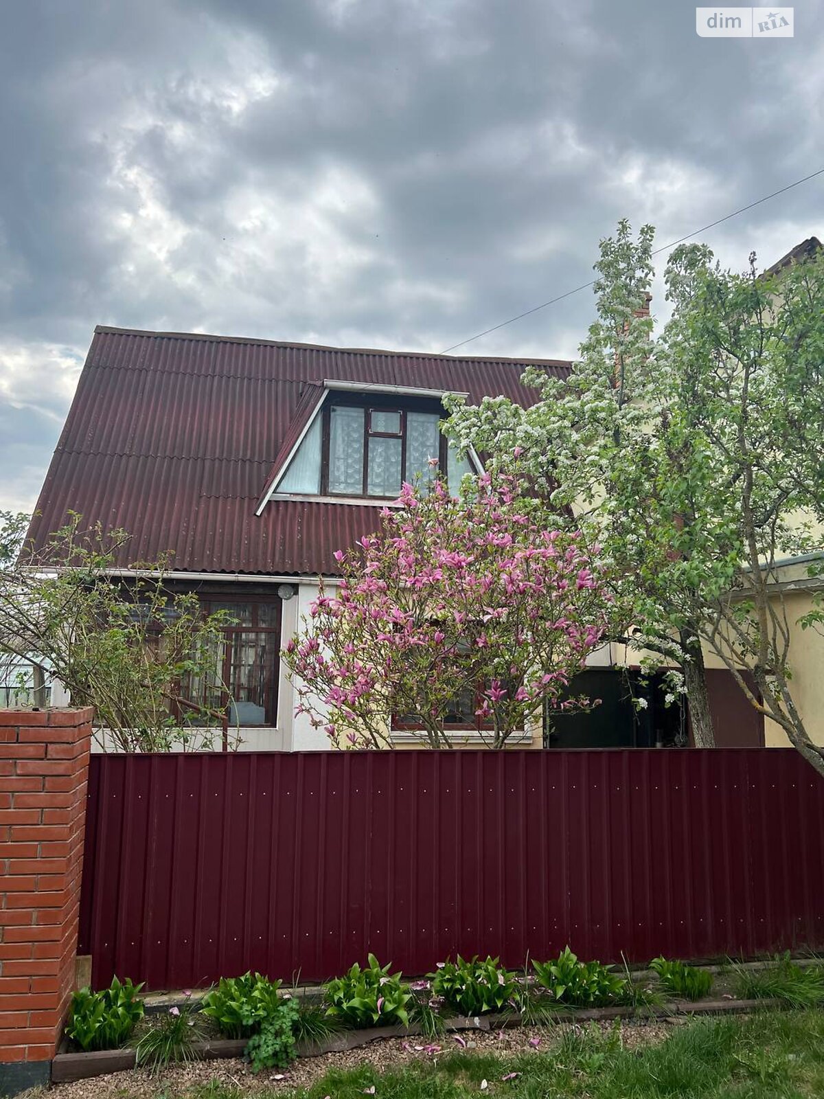 двоповерховий будинок з верандою, 80 кв. м, цегла. Продаж у Буках фото 1 двоповерховий будинок з верандою, 80 кв. м, цегла. Продаж у Буках фото 1