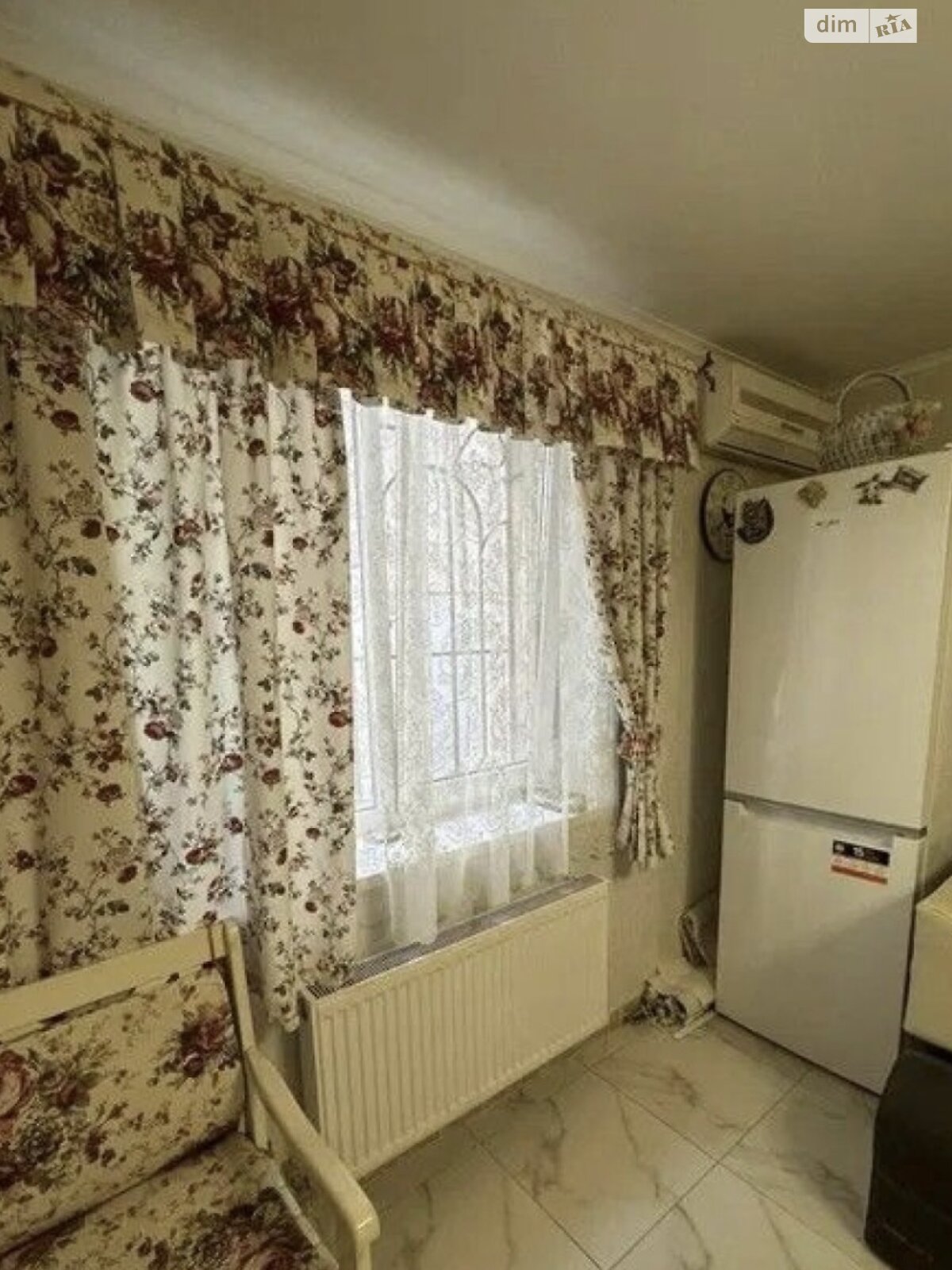 трехэтажный дом с отоплением, 130 кв. м, кирпич. Продажа в Бурлацкой Балке фото 1 трехэтажный дом с отоплением, 130 кв. м, кирпич. Продажа в Бурлацкой Балке фото 1