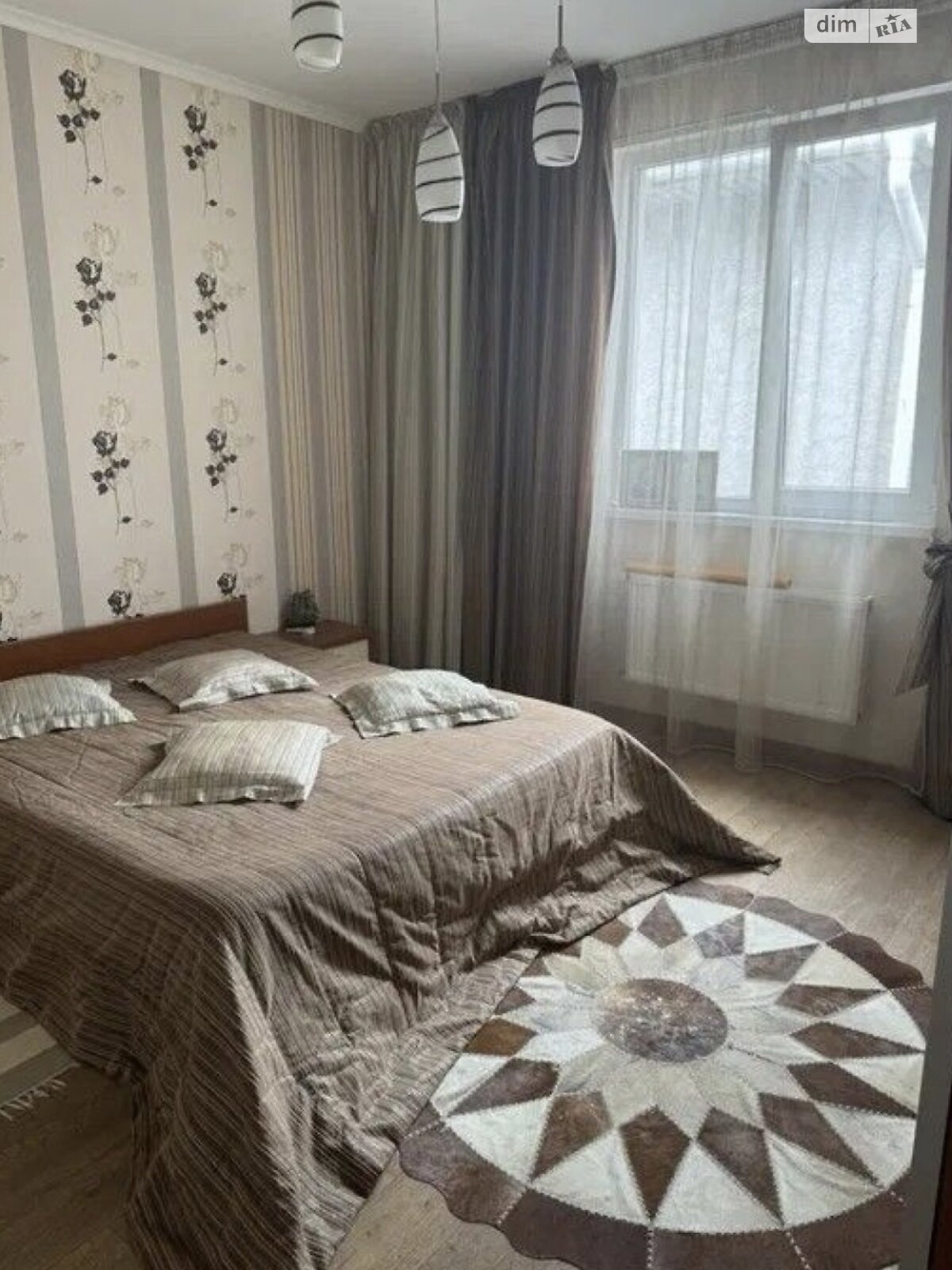 трехэтажный дом с отоплением, 130 кв. м, кирпич. Продажа в Бурлацкой Балке фото 1 трехэтажный дом с отоплением, 130 кв. м, кирпич. Продажа в Бурлацкой Балке фото 1