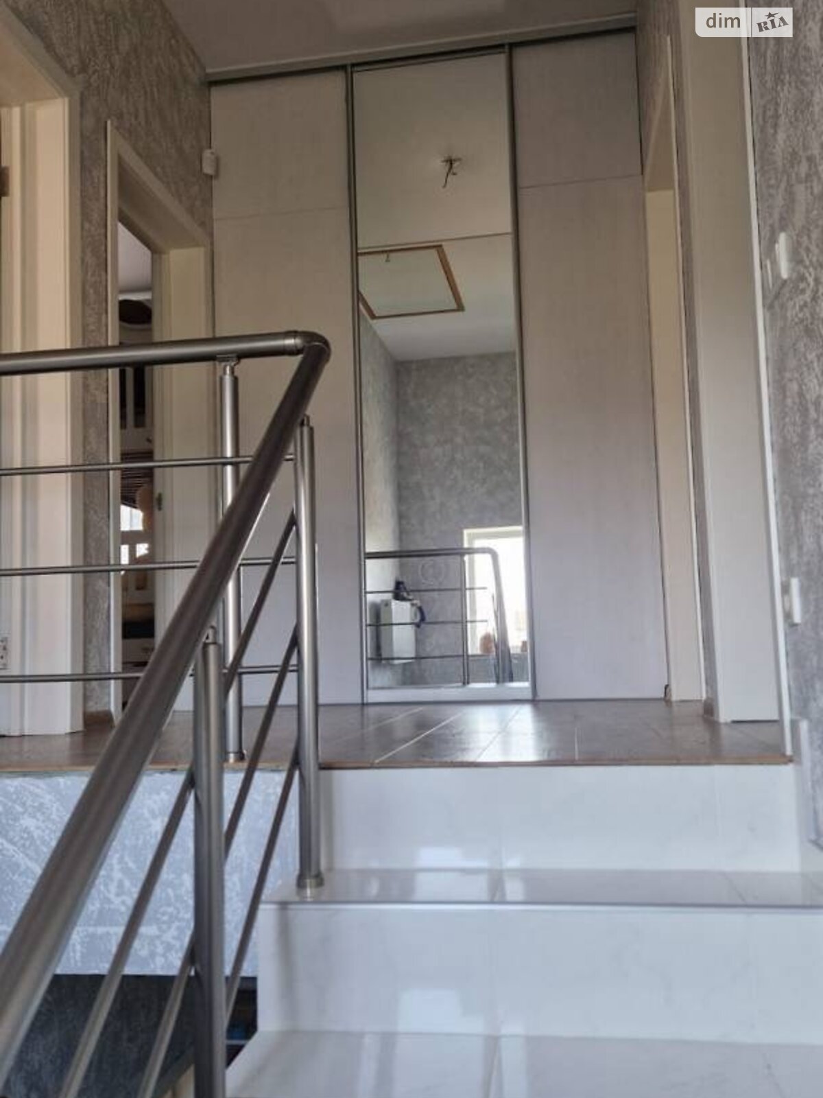 двоповерховий будинок з опаленням, 180 кв. м, кирпич. Продаж у Одесі фото 1 двоповерховий будинок з опаленням, 180 кв. м, кирпич. Продаж у Одесі фото 1