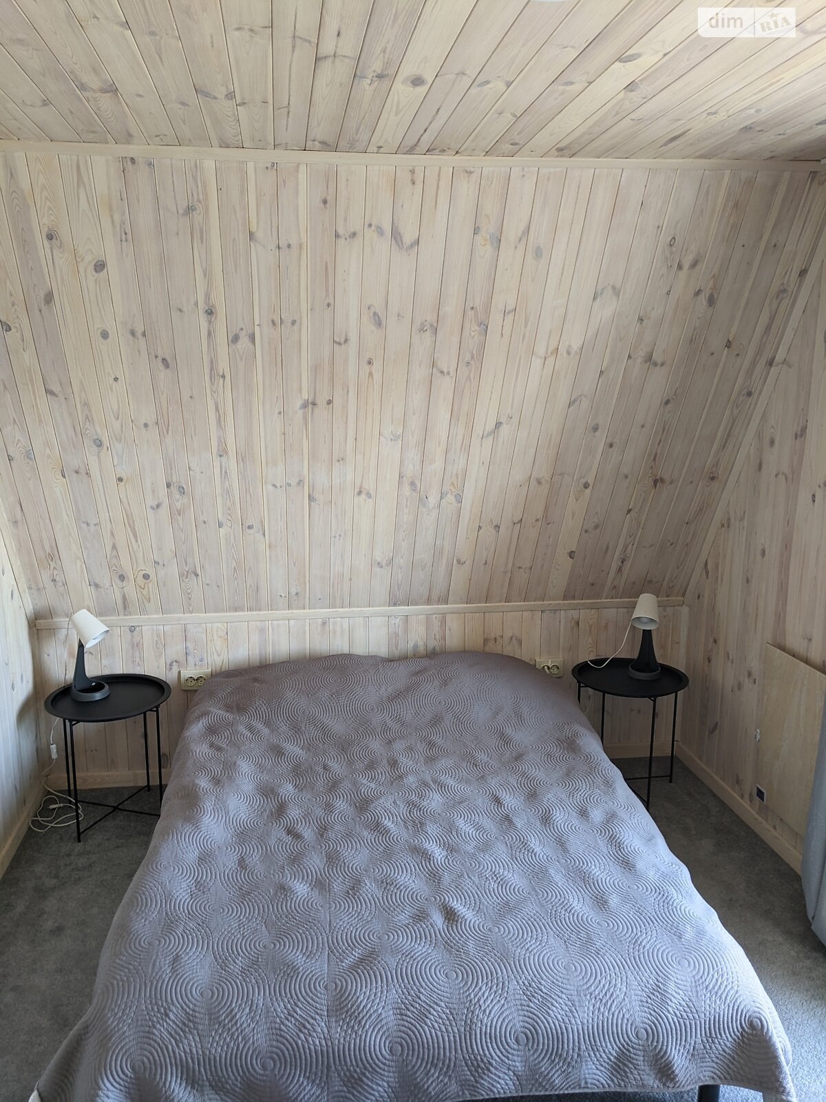 трехэтажный дом с балконом, 98 кв. м, кирпич. Продажа в Буцневе фото 1