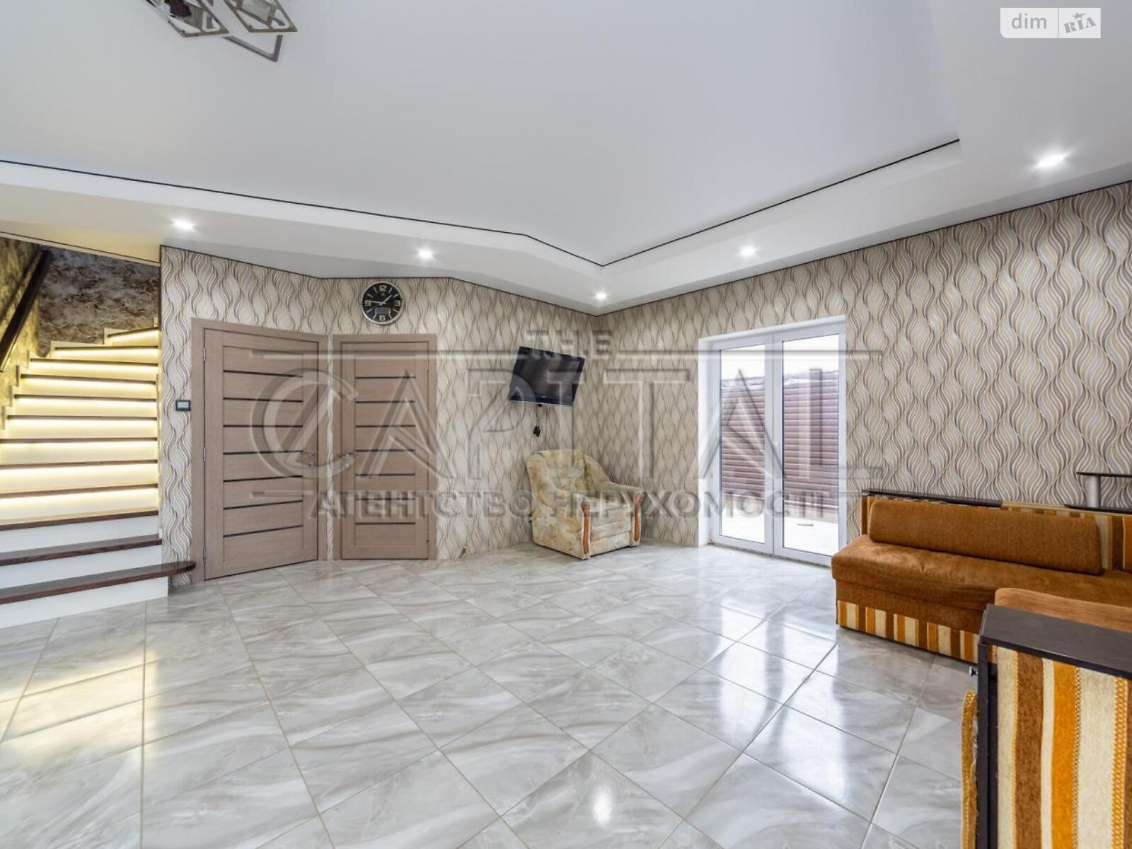 двухэтажный дом с балконом, 226.26 кв. м, кирпич. Продажа в Бузовой фото 1 двухэтажный дом с балконом, 226.26 кв. м, кирпич. Продажа в Бузовой фото 1