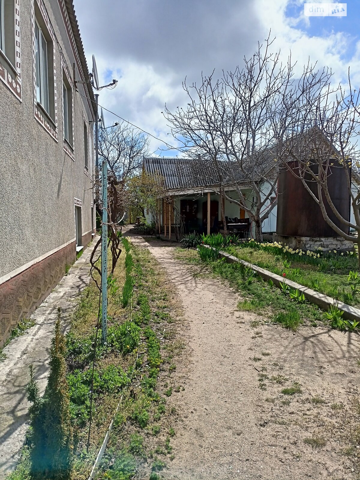 трехэтажный дом с балконом, 247 кв. м, кирпич силикатный. Продажа в Бузском фото 1 трехэтажный дом с балконом, 247 кв. м, кирпич силикатный. Продажа в Бузском фото 1