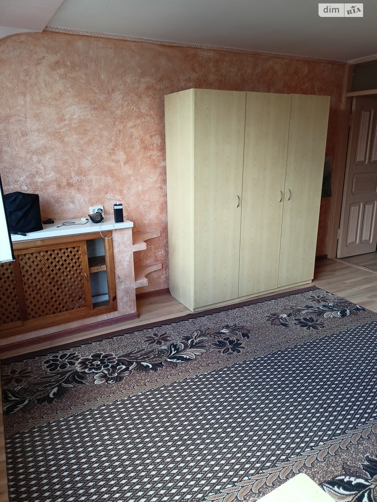 трехэтажный дом с балконом, 247 кв. м, кирпич силикатный. Продажа в Бузском фото 1 трехэтажный дом с балконом, 247 кв. м, кирпич силикатный. Продажа в Бузском фото 1