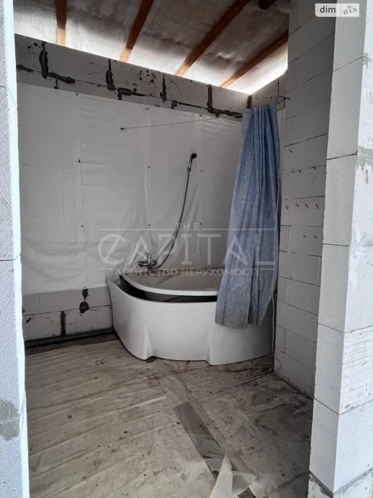 двоповерховий будинок з гаражем, 243.3 кв. м, цегла. Продаж у Бишеві фото 1 двоповерховий будинок з гаражем, 243.3 кв. м, цегла. Продаж у Бишеві фото 1