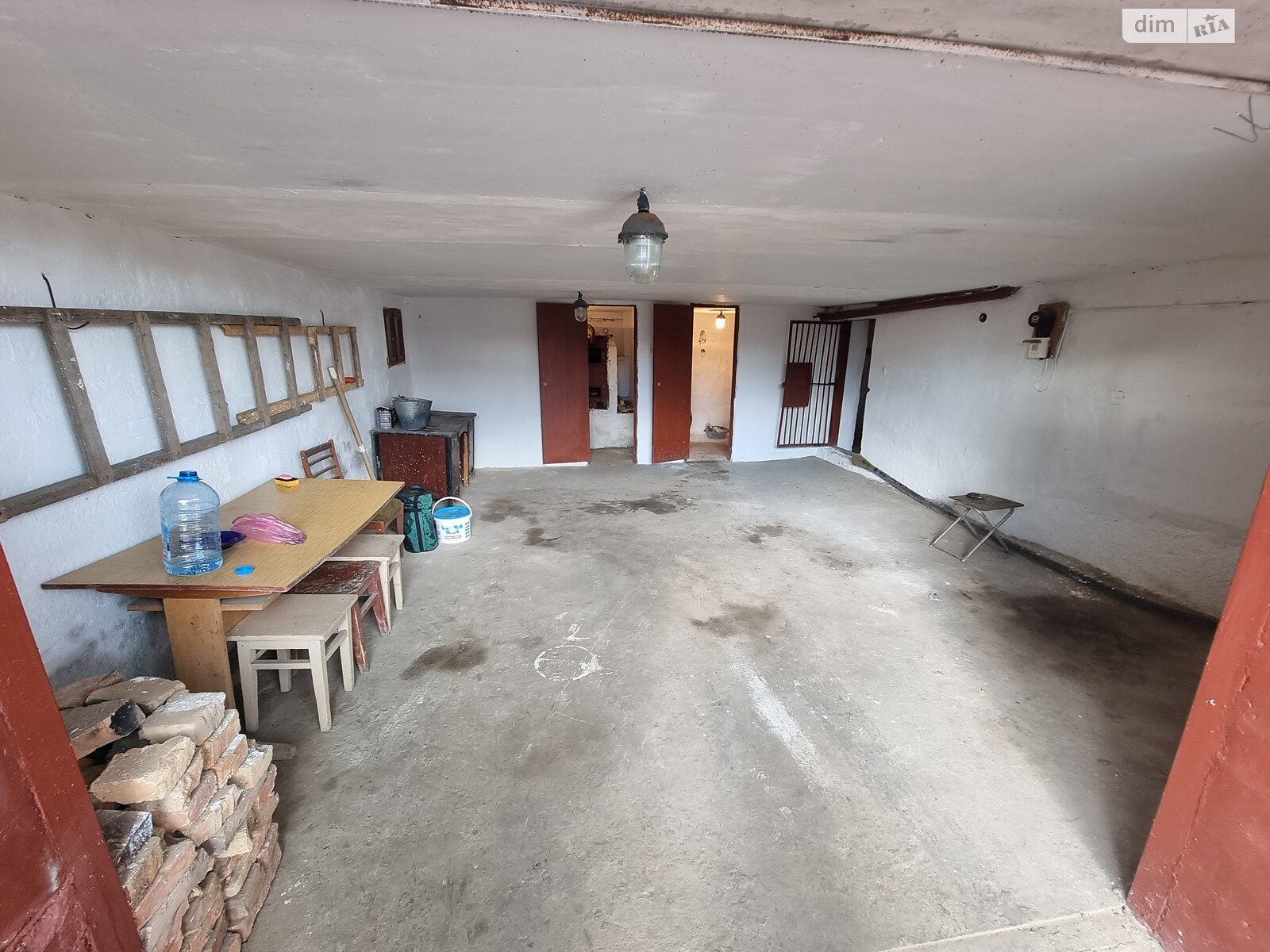 триповерховий будинок з гаражем, 180 кв. м, цегла. Продаж у Чабанським фото 1 триповерховий будинок з гаражем, 180 кв. м, цегла. Продаж у Чабанським фото 1