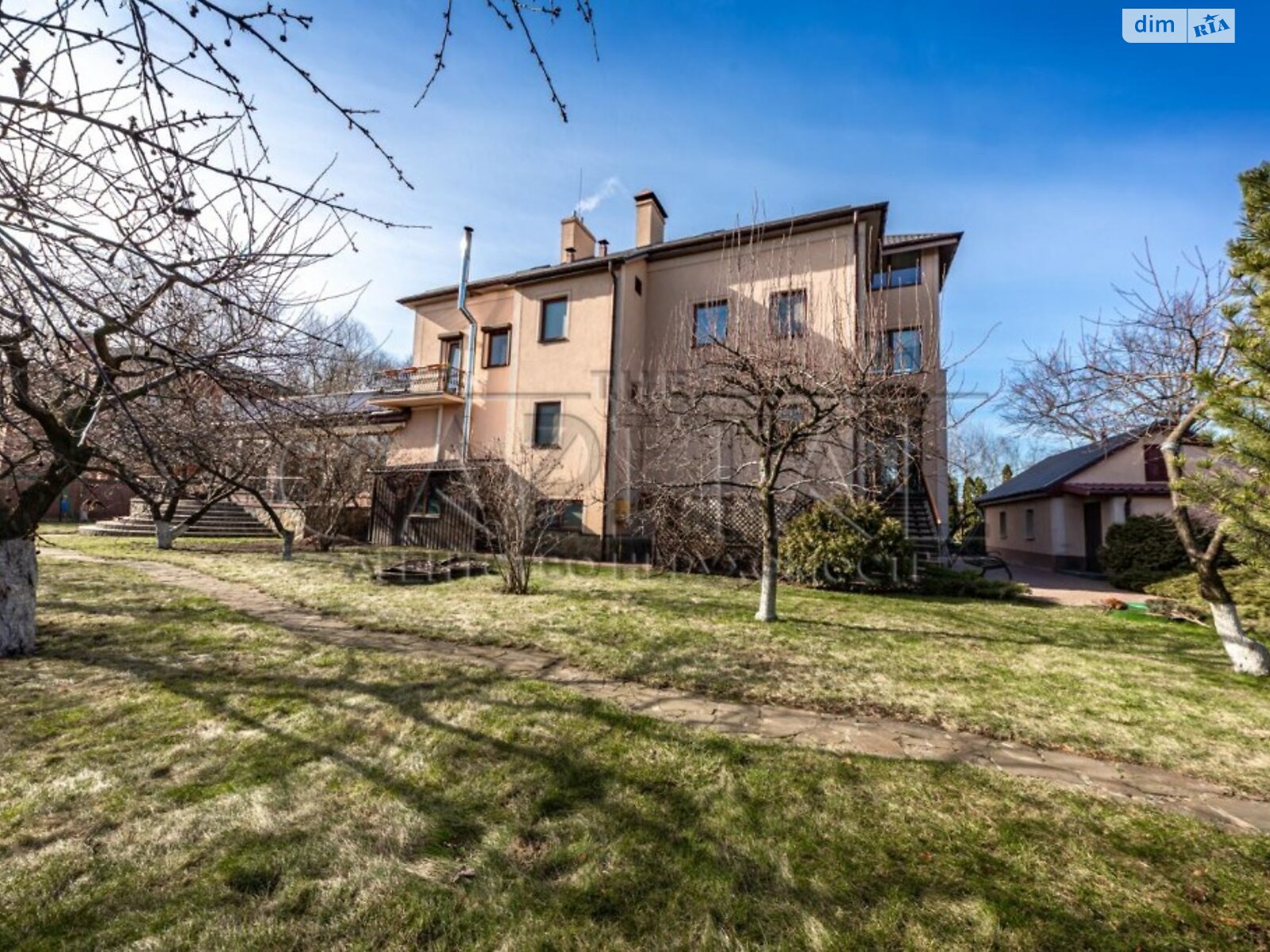 двоповерховий будинок, 850.6 кв. м, цегла. Продаж у Чабанах фото 1 двоповерховий будинок, 850.6 кв. м, цегла. Продаж у Чабанах фото 1