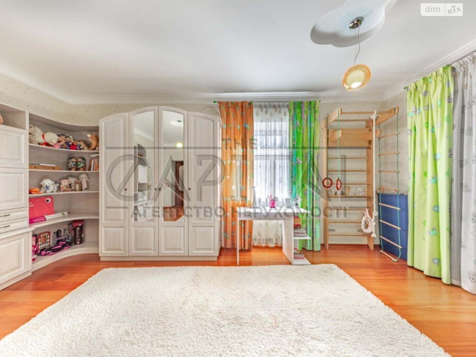 двоповерховий будинок, 850.6 кв. м, цегла. Продаж у Чабанах фото 1 двоповерховий будинок, 850.6 кв. м, цегла. Продаж у Чабанах фото 1