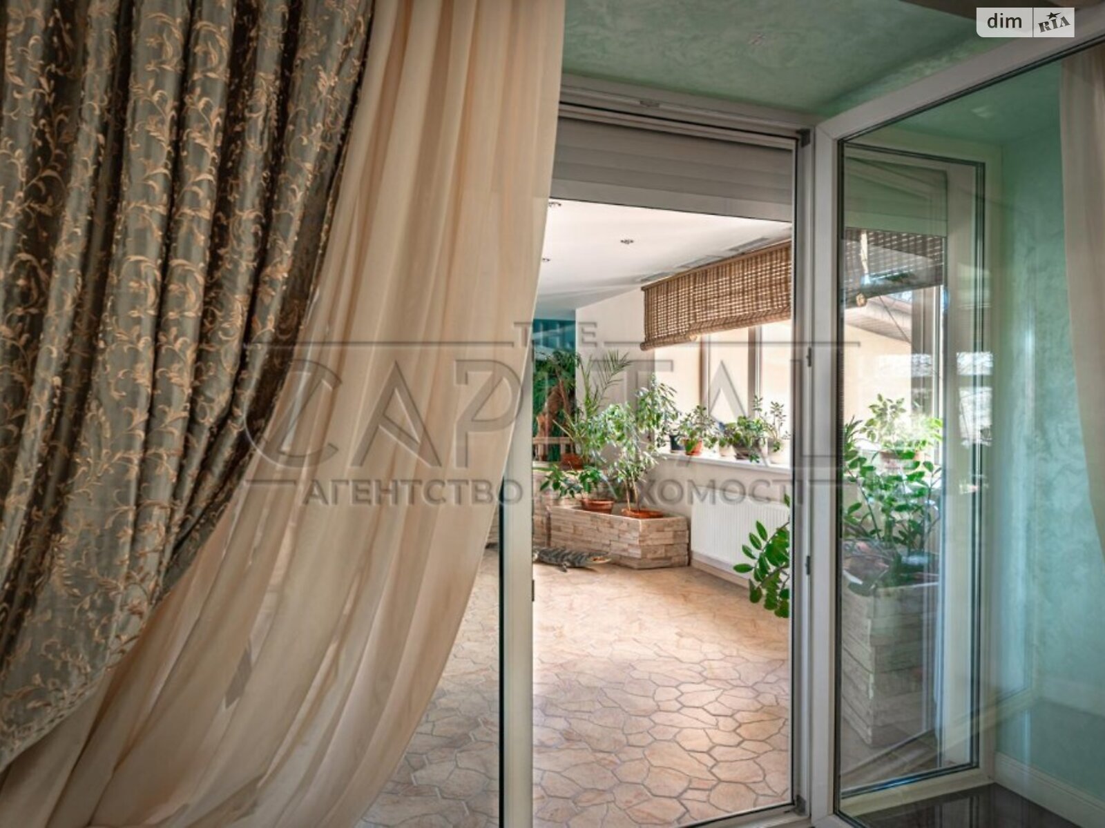 двоповерховий будинок, 850.6 кв. м, цегла. Продаж у Чабанах фото 1 двоповерховий будинок, 850.6 кв. м, цегла. Продаж у Чабанах фото 1