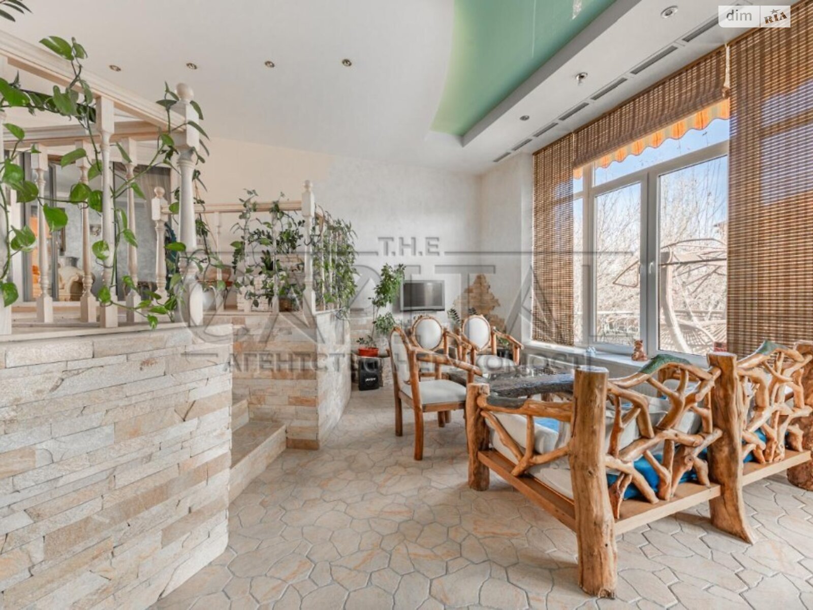 двоповерховий будинок, 850.6 кв. м, цегла. Продаж у Чабанах фото 1 двоповерховий будинок, 850.6 кв. м, цегла. Продаж у Чабанах фото 1