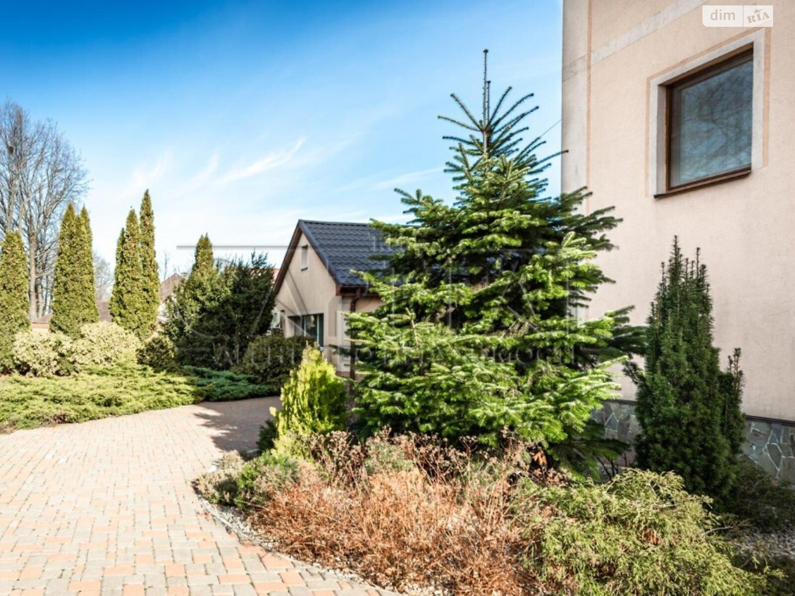 двоповерховий будинок, 850.6 кв. м, цегла. Продаж у Чабанах фото 1 двоповерховий будинок, 850.6 кв. м, цегла. Продаж у Чабанах фото 1