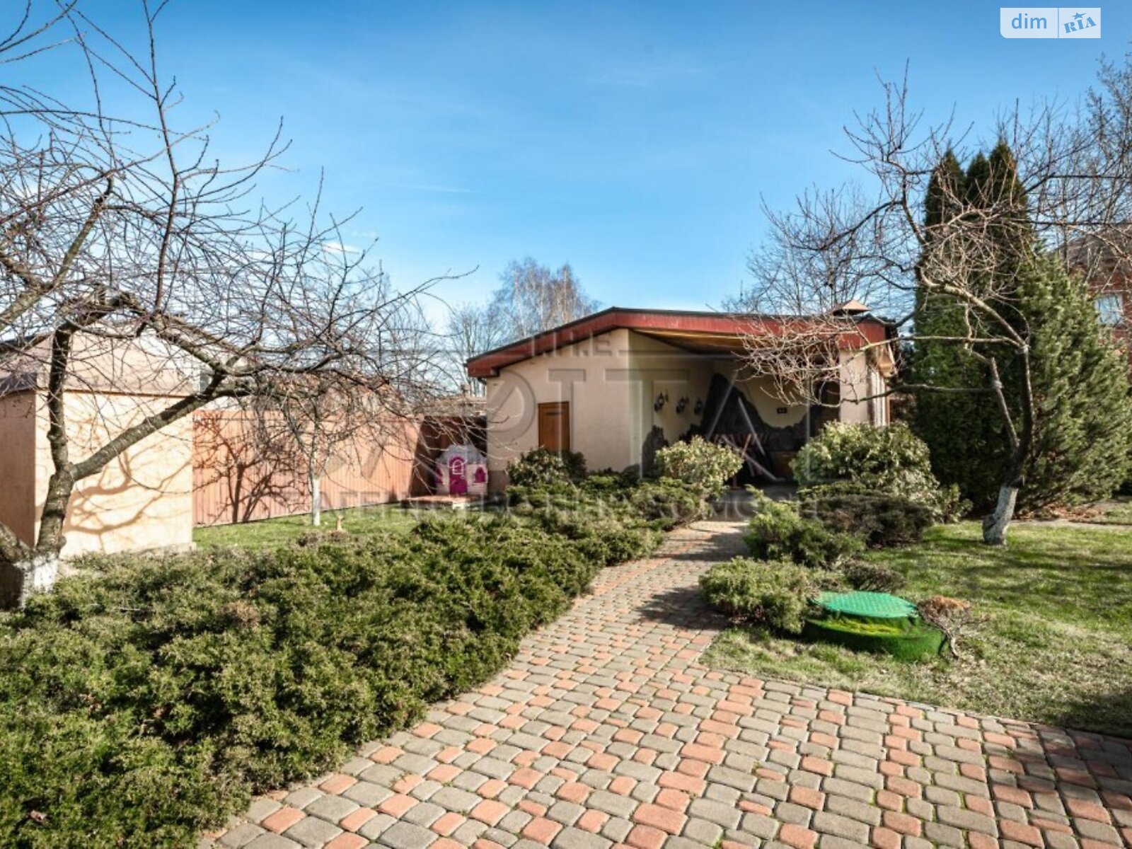 двоповерховий будинок, 850.6 кв. м, цегла. Продаж у Чабанах фото 1 двоповерховий будинок, 850.6 кв. м, цегла. Продаж у Чабанах фото 1