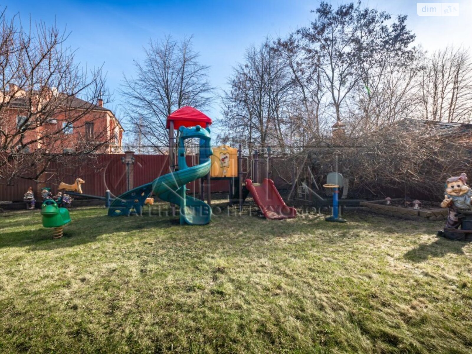 двоповерховий будинок, 850.6 кв. м, цегла. Продаж у Чабанах фото 1 двоповерховий будинок, 850.6 кв. м, цегла. Продаж у Чабанах фото 1