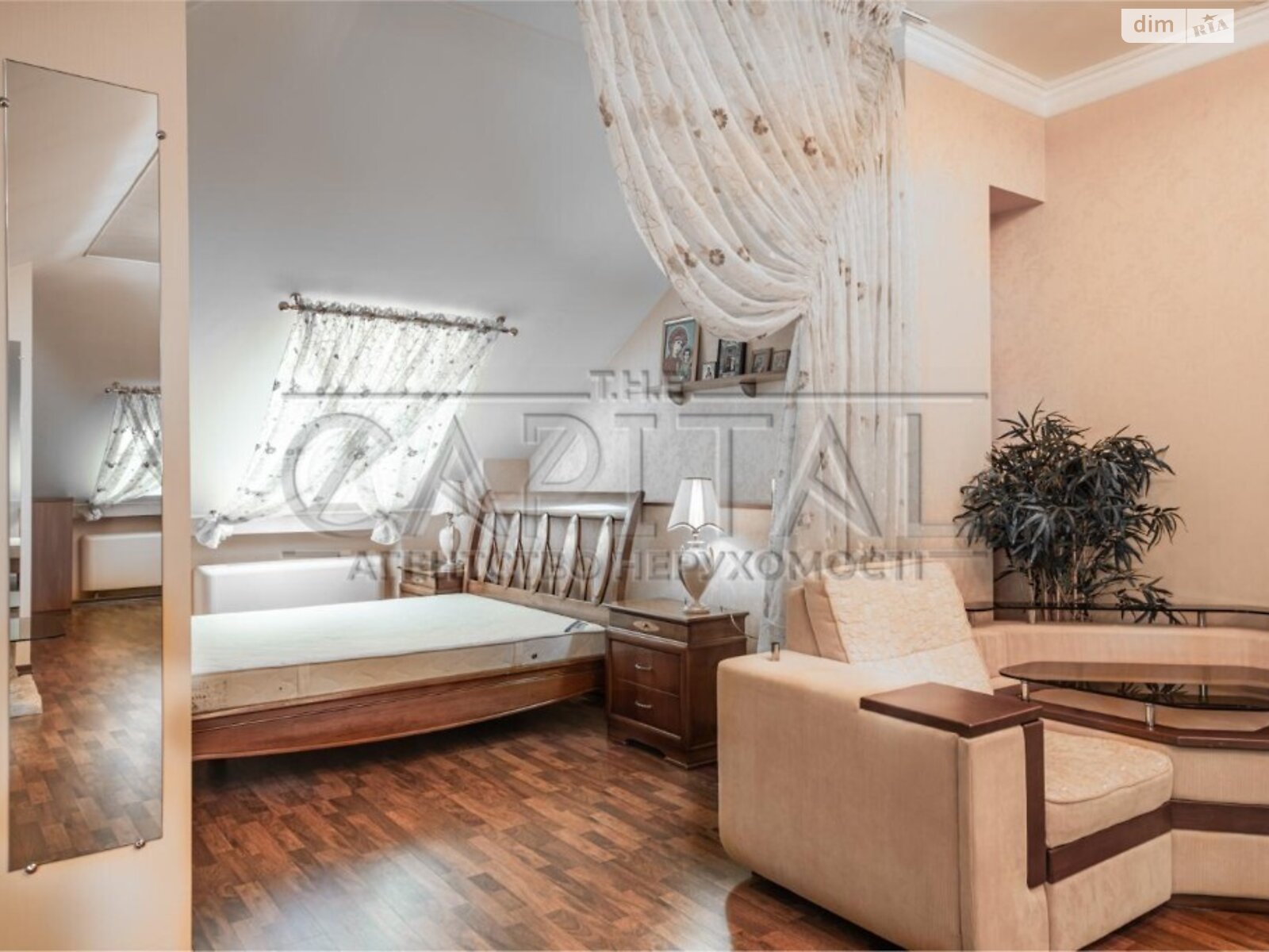 трехэтажный дом, 850.6 кв. м, кирпич. Продажа в Чабанах фото 1